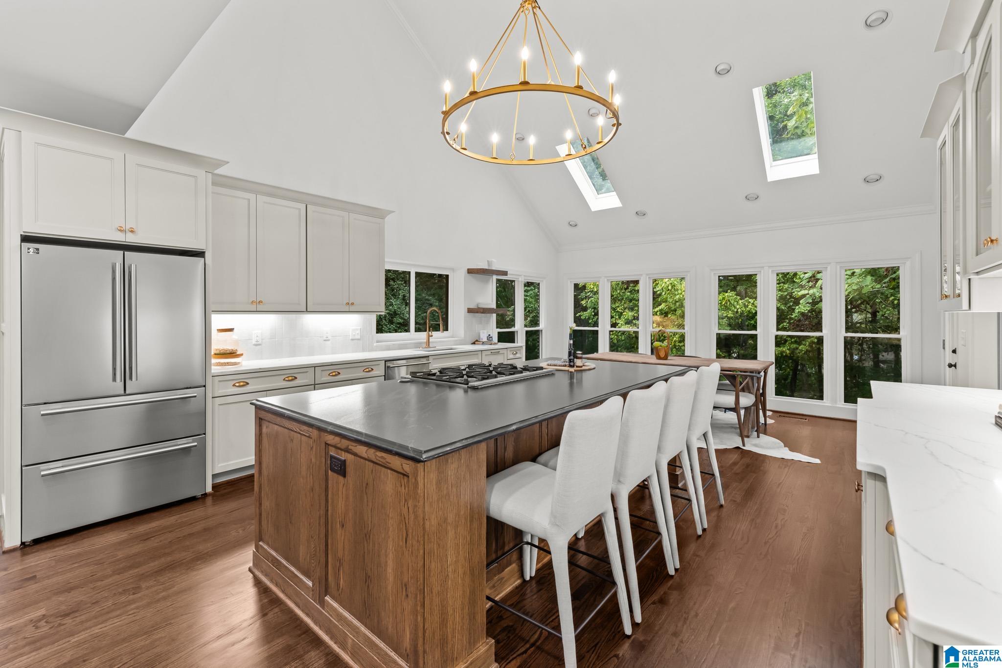 4841 SOUTHLAKE PARKWAY