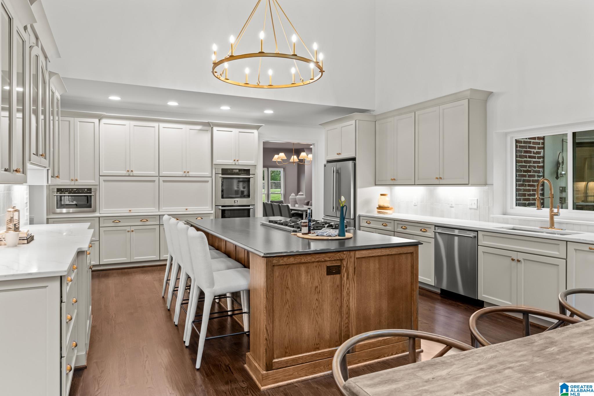 4841 SOUTHLAKE PARKWAY