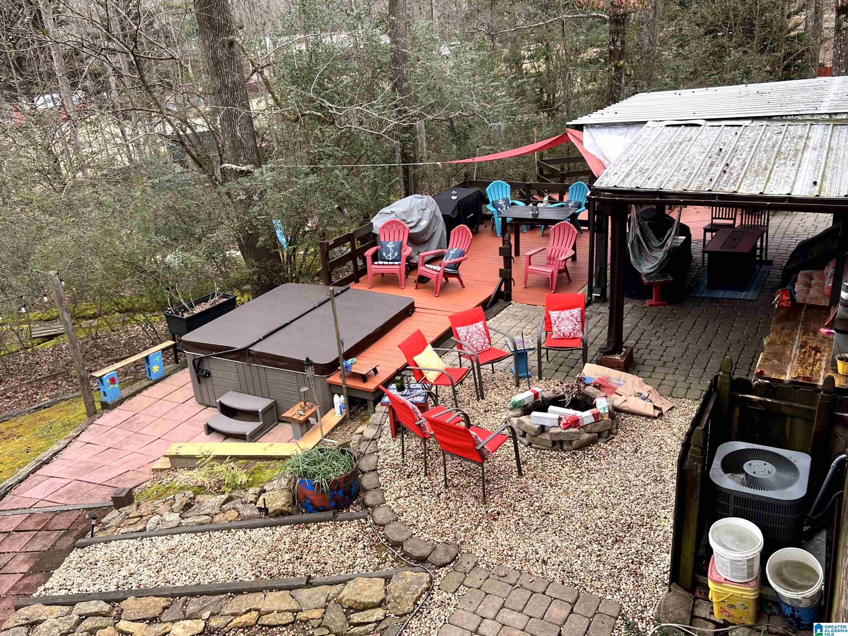 2237 LISA ANN DRIVE SE