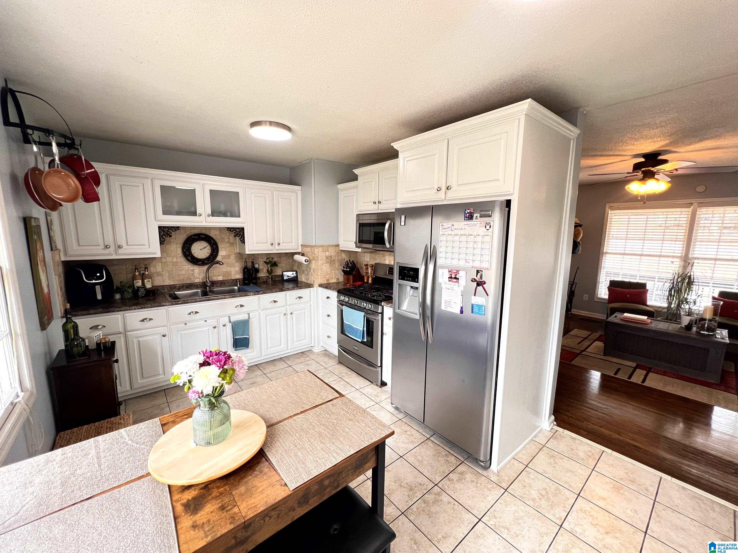 2237 LISA ANN DRIVE SE