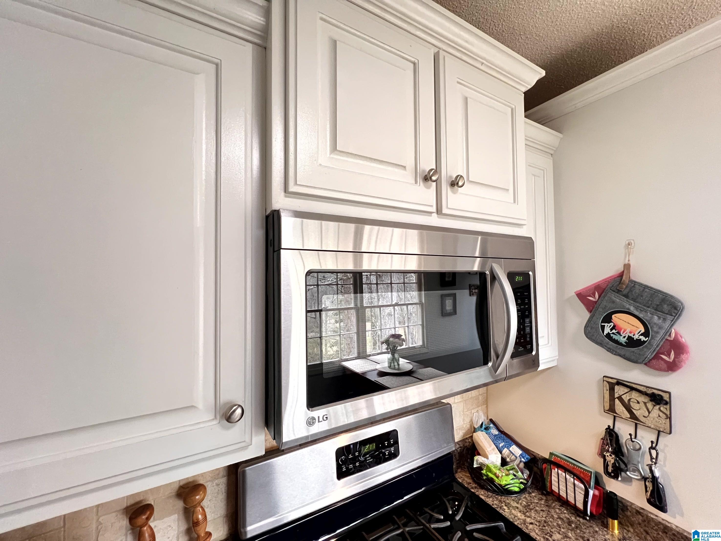 2237 LISA ANN DRIVE SE