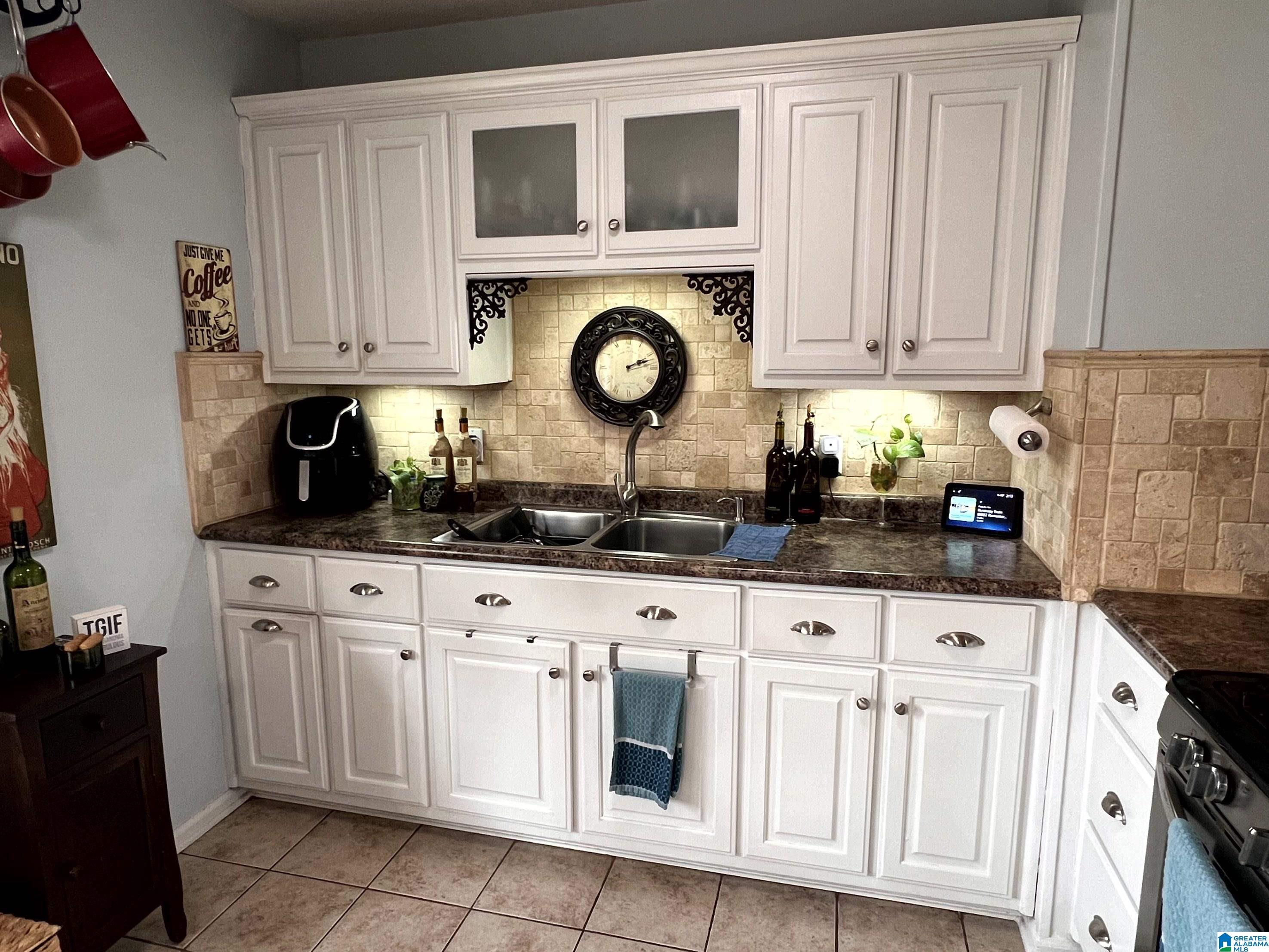 2237 LISA ANN DRIVE SE