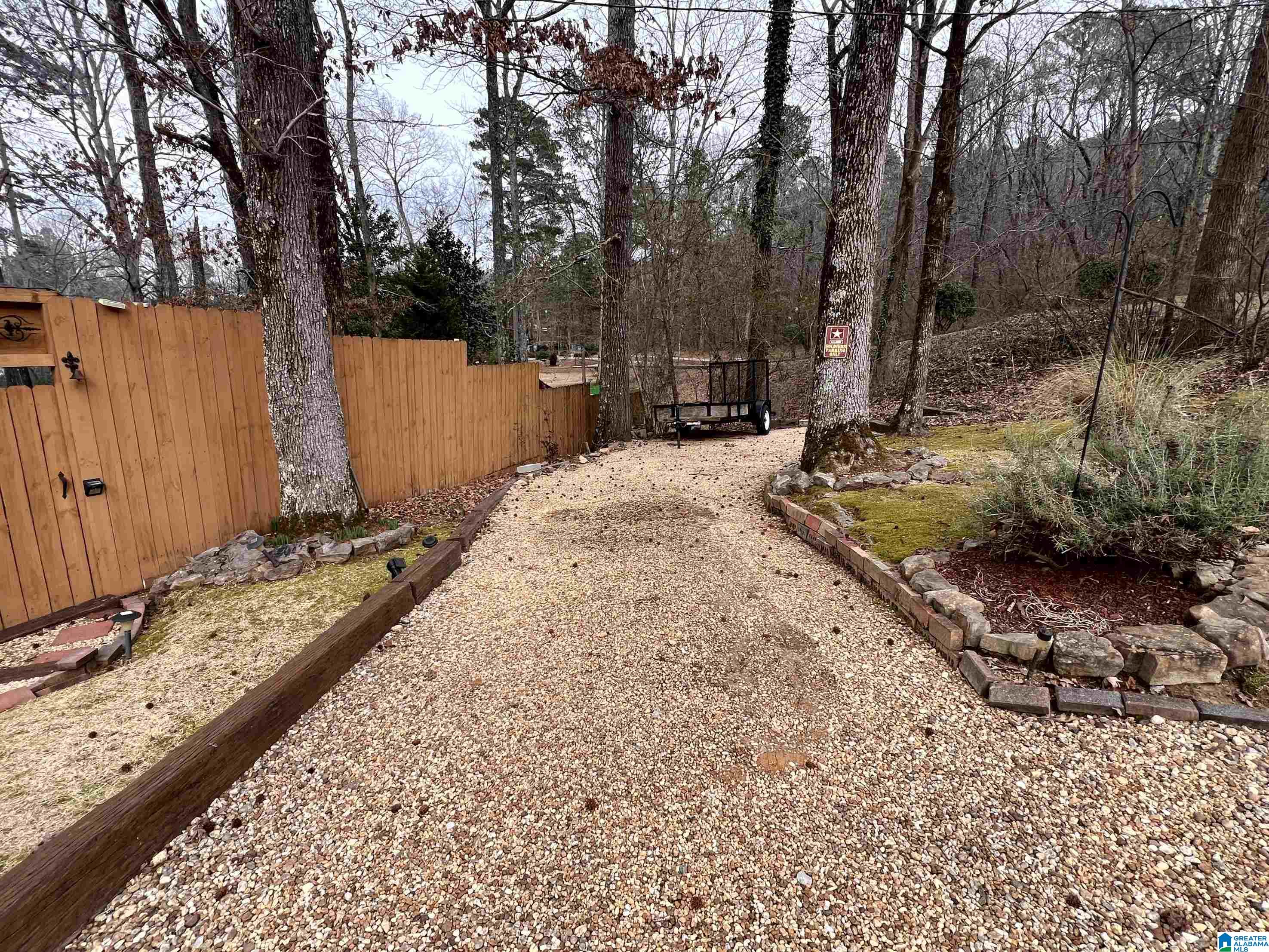 2237 LISA ANN DRIVE SE