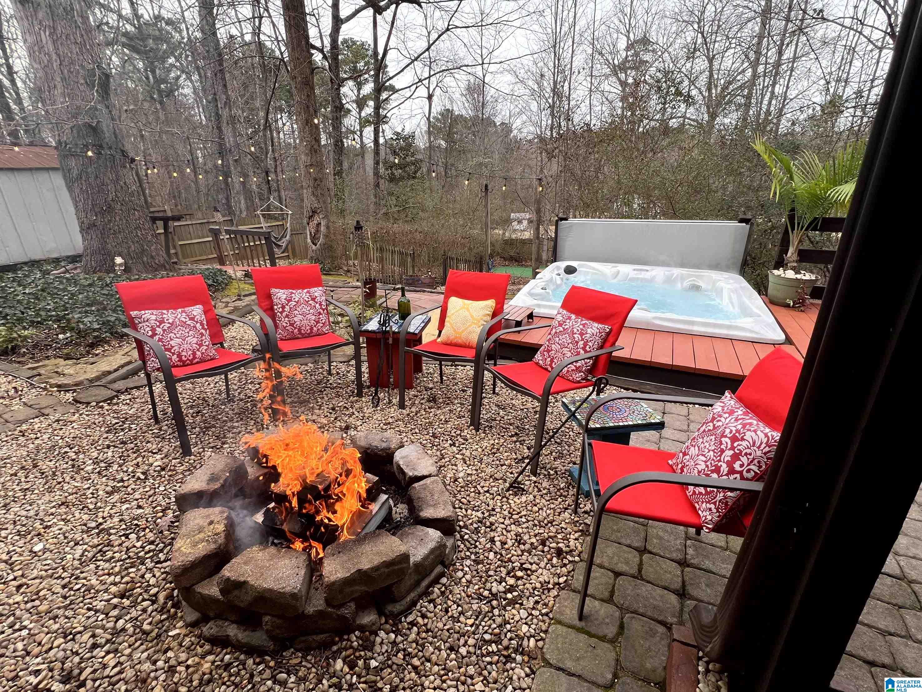 2237 LISA ANN DRIVE SE