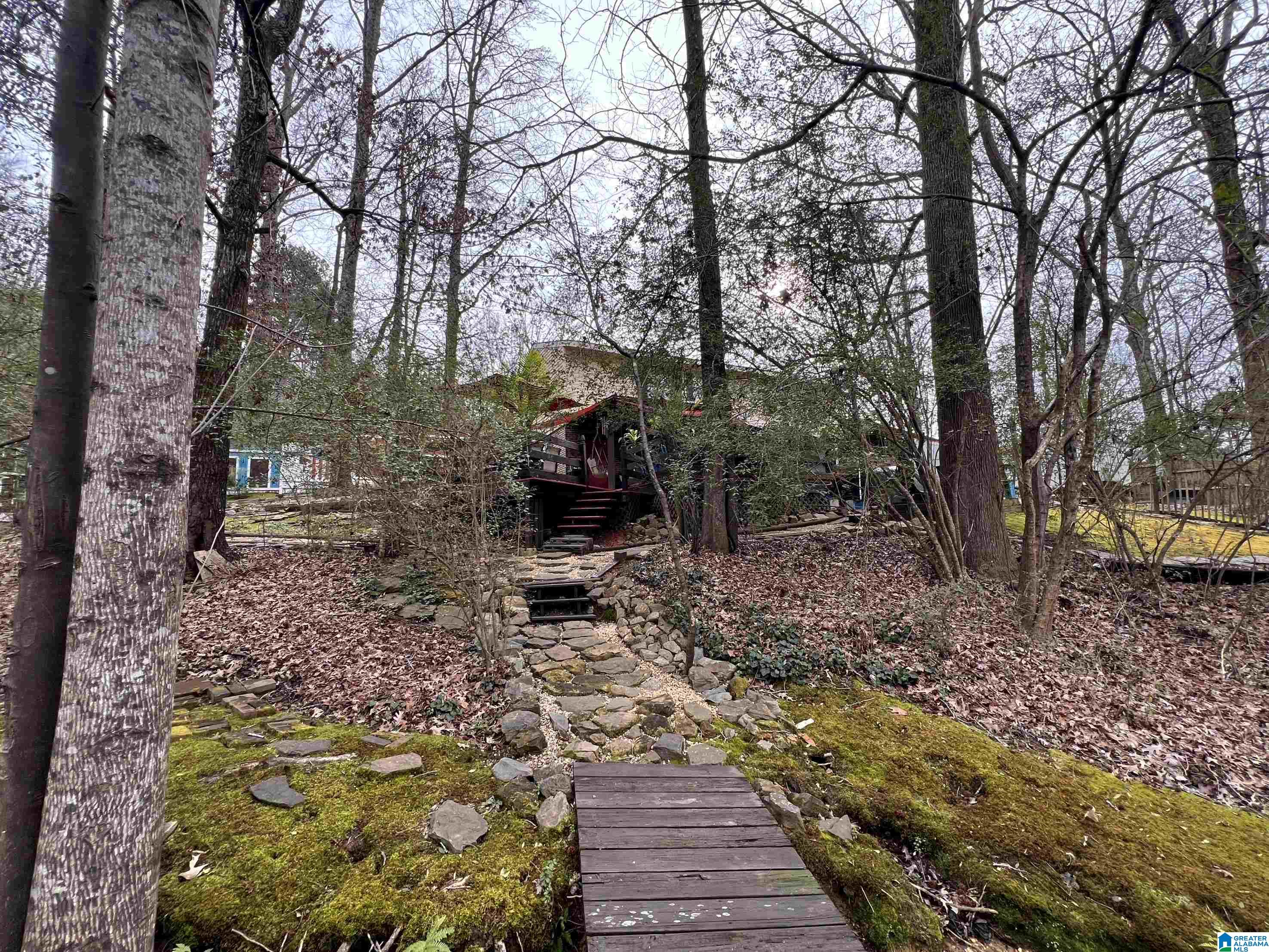 2237 LISA ANN DRIVE SE