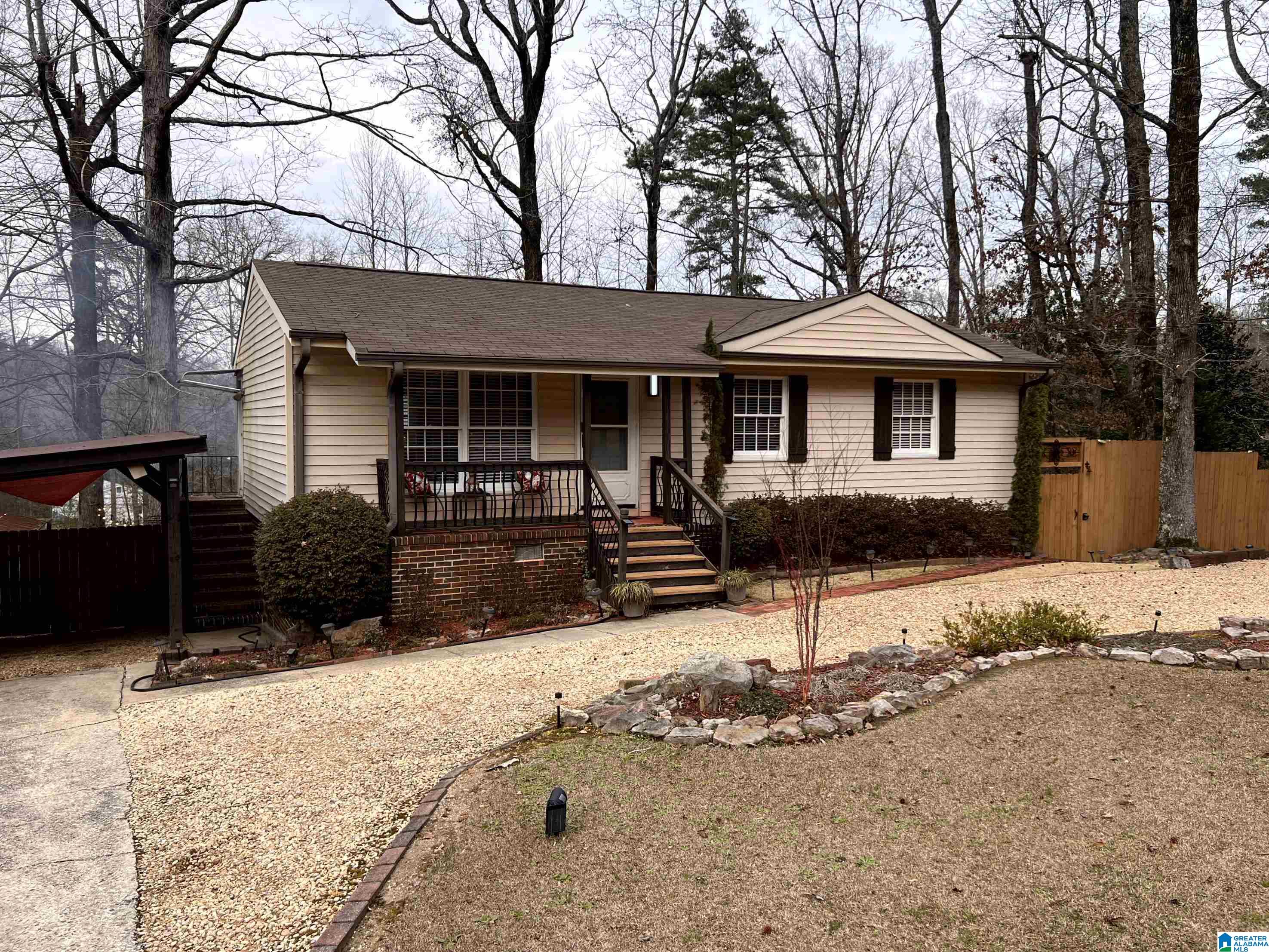 2237 LISA ANN DRIVE SE