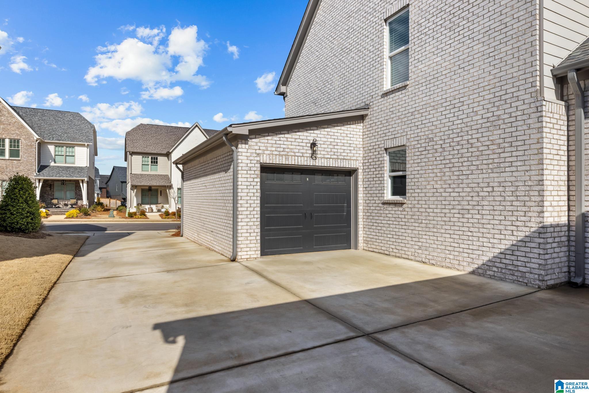 4745 ARDEN WAY
