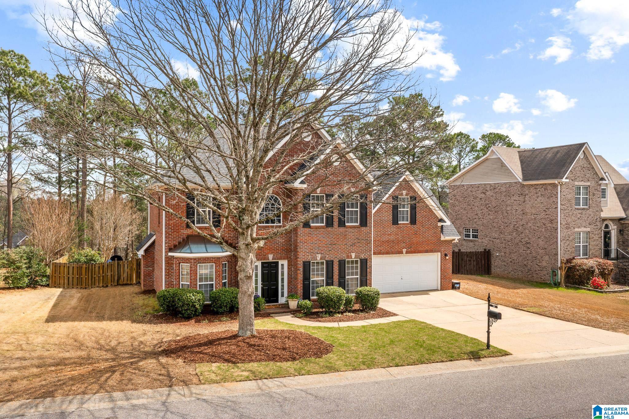 554 WHITE STONE WAY