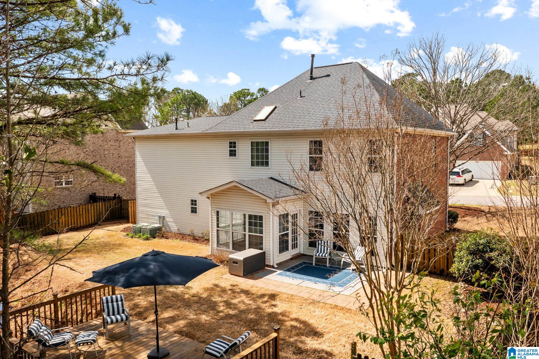 554 WHITE STONE WAY