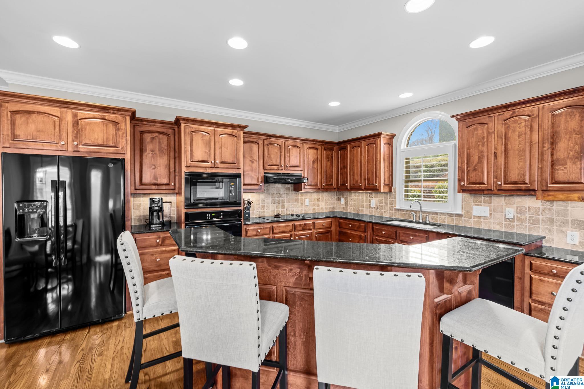 6112 RUSHING PARC LANE