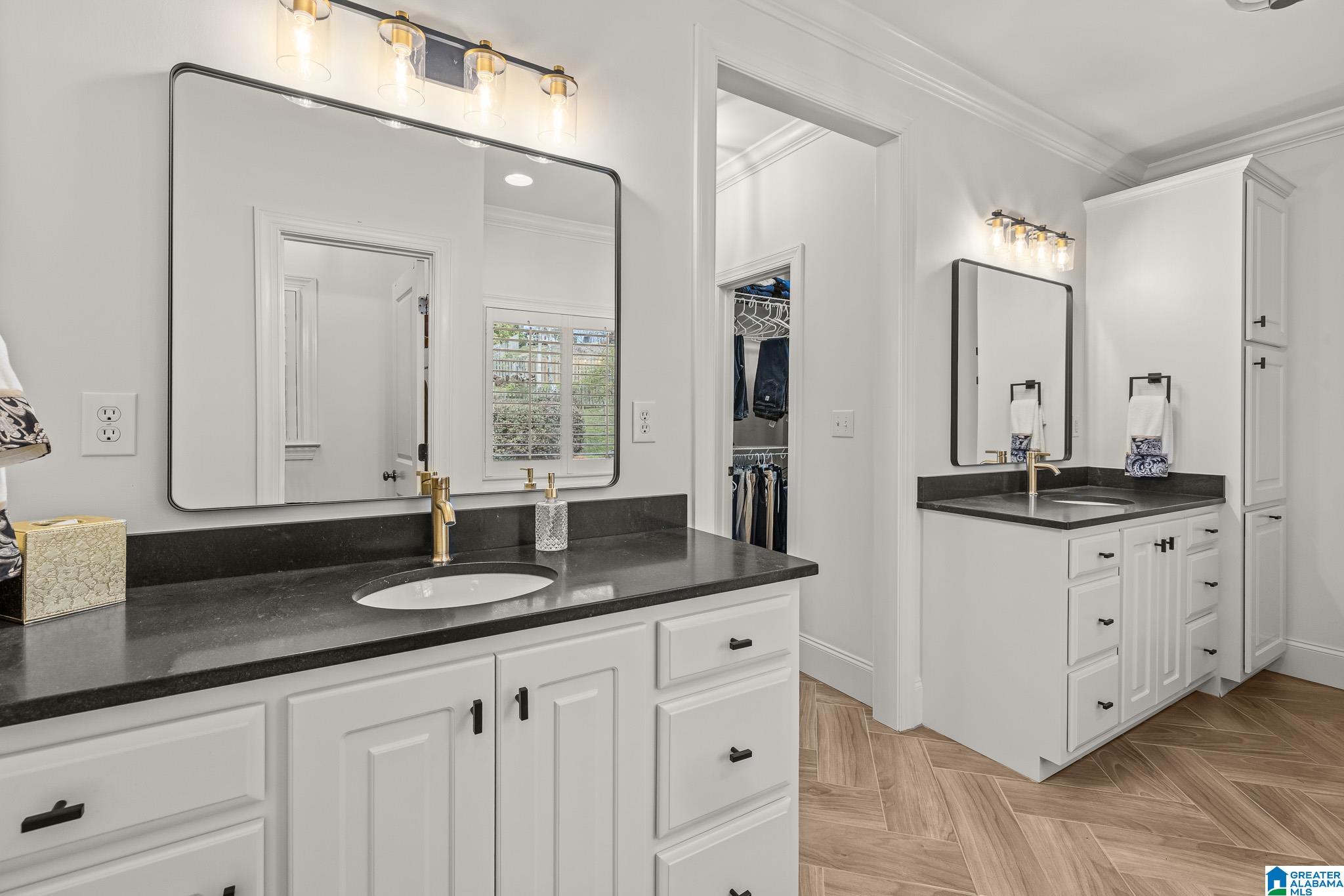 6112 RUSHING PARC LANE