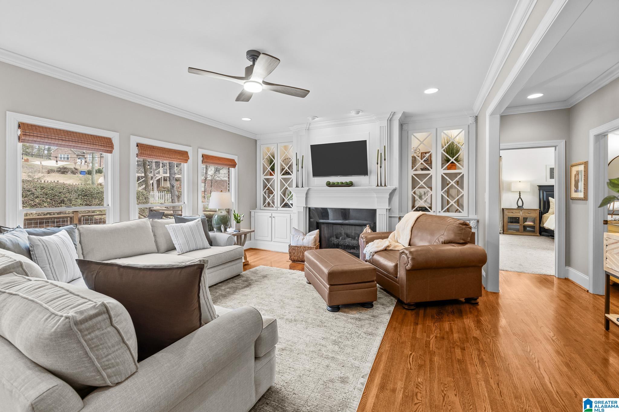 6112 RUSHING PARC LANE