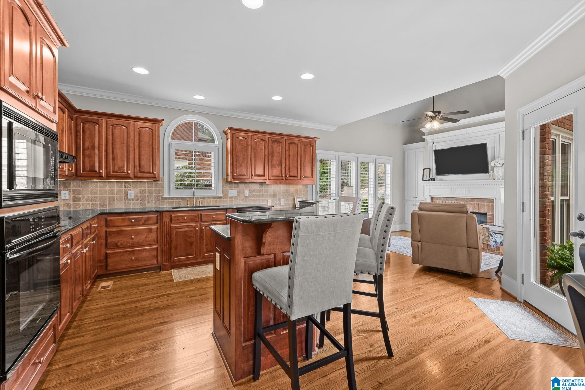 6112 RUSHING PARC LANE