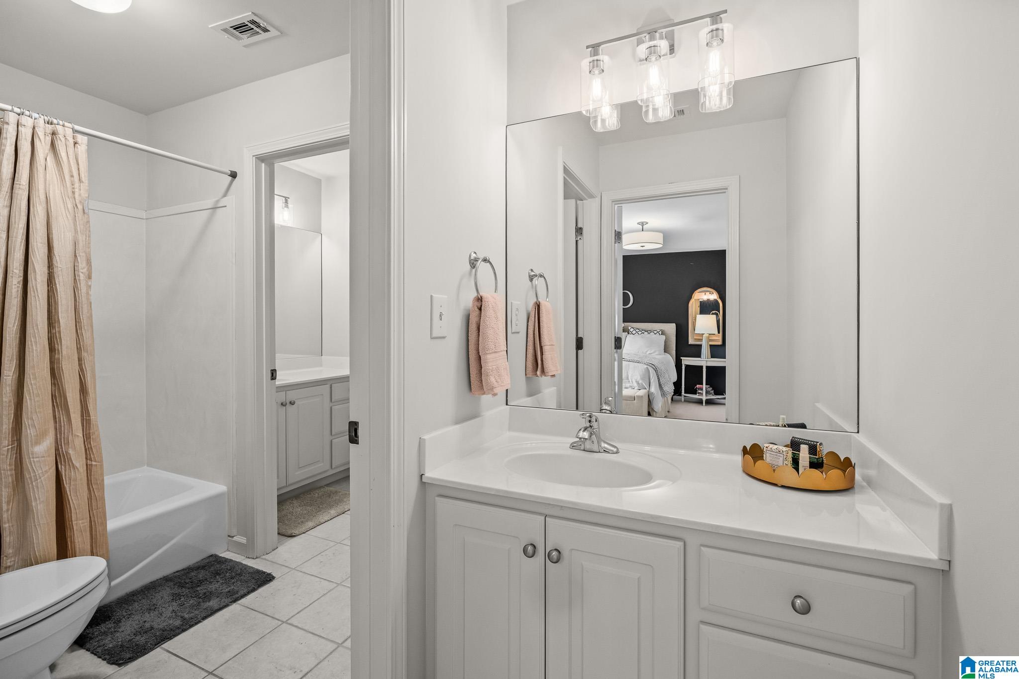 6112 RUSHING PARC LANE