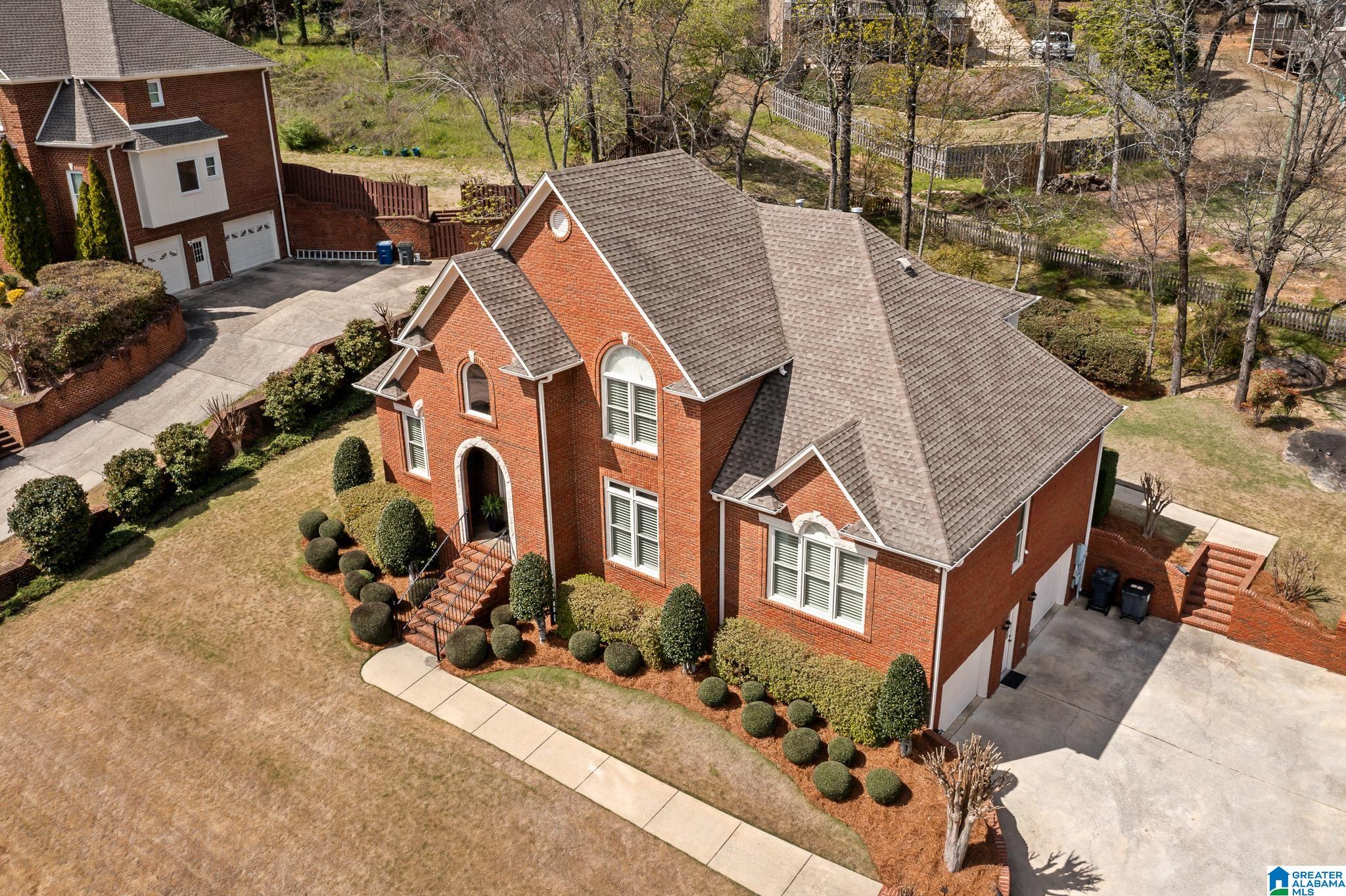 6112 RUSHING PARC LANE