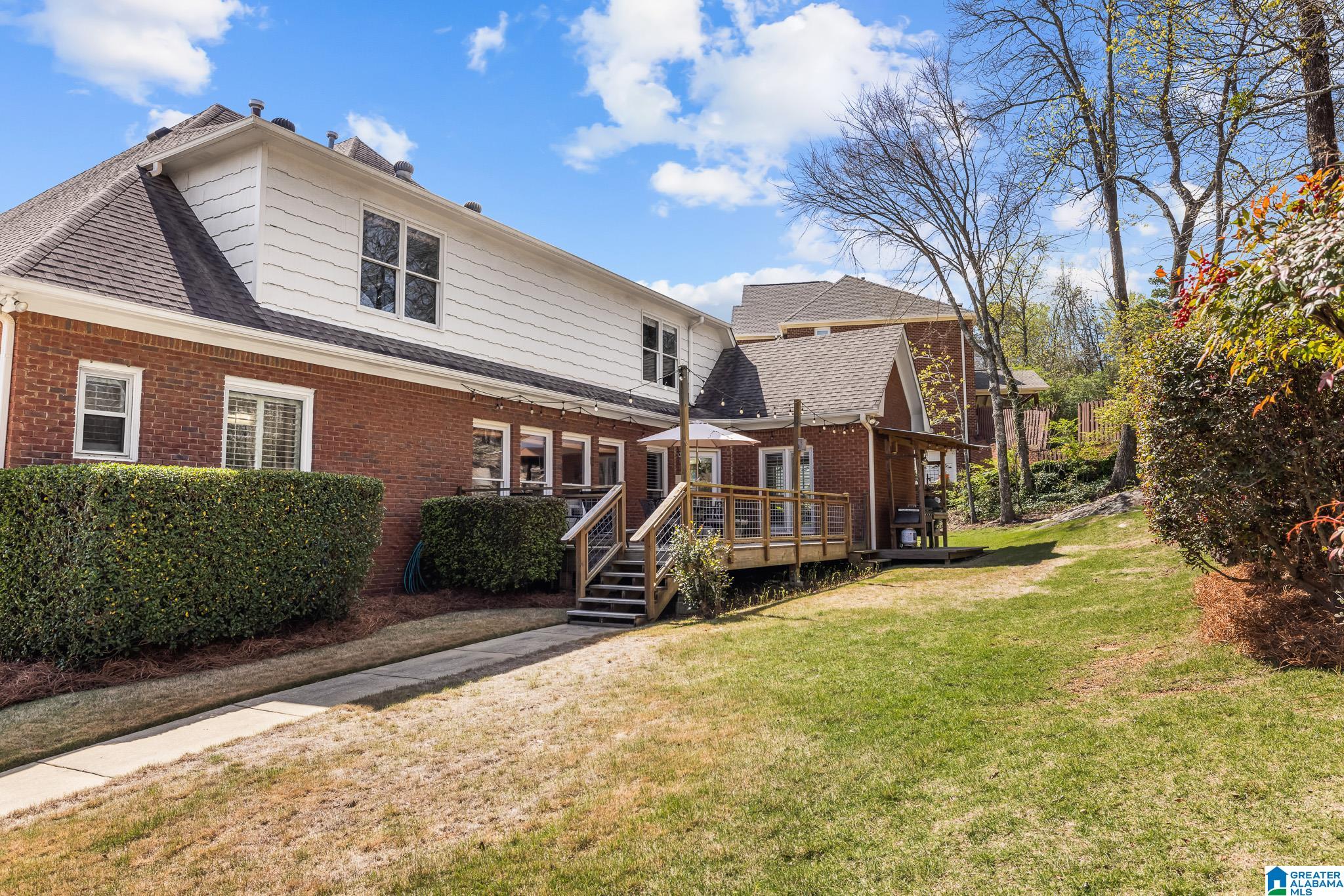 6112 RUSHING PARC LANE