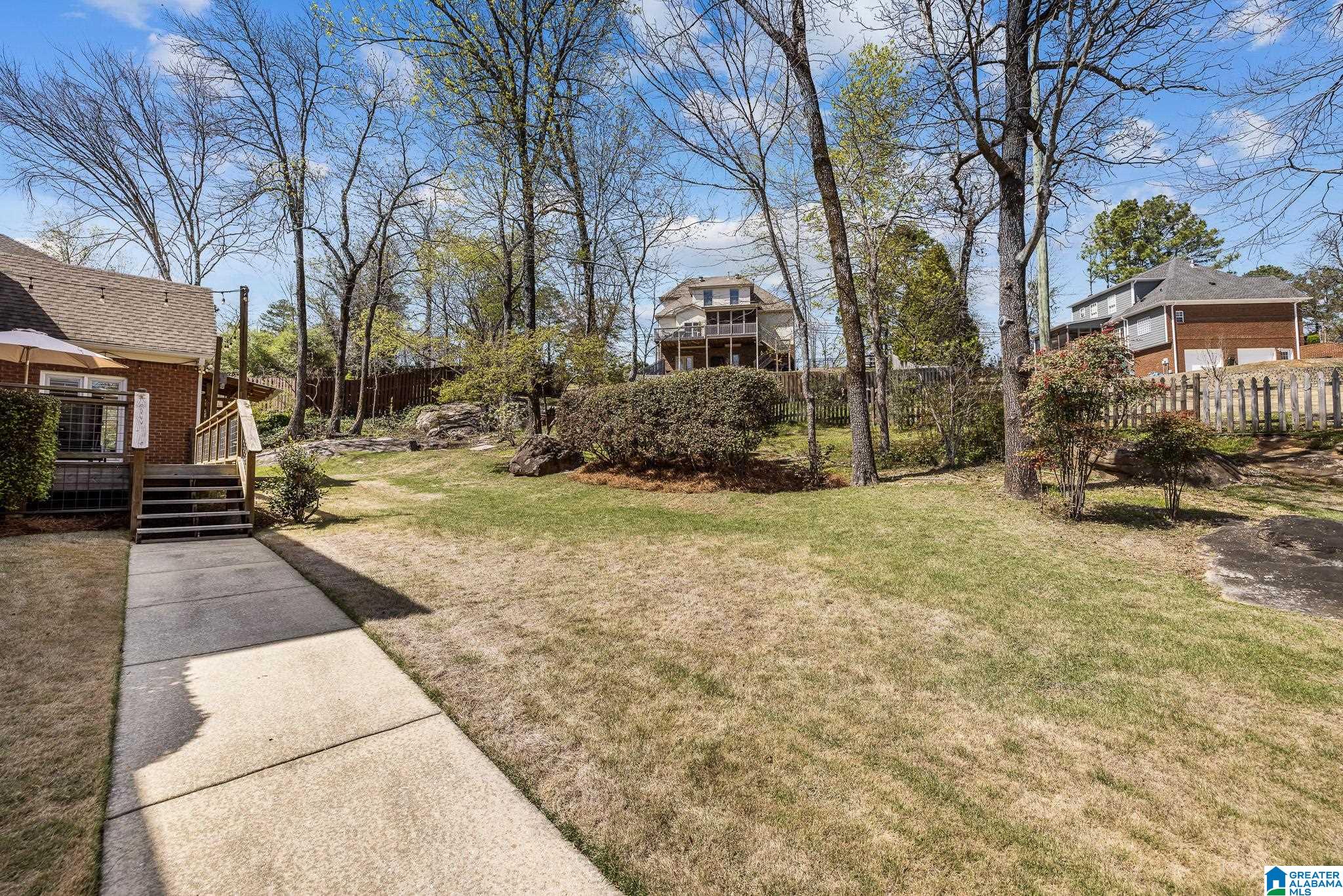 6112 RUSHING PARC LANE