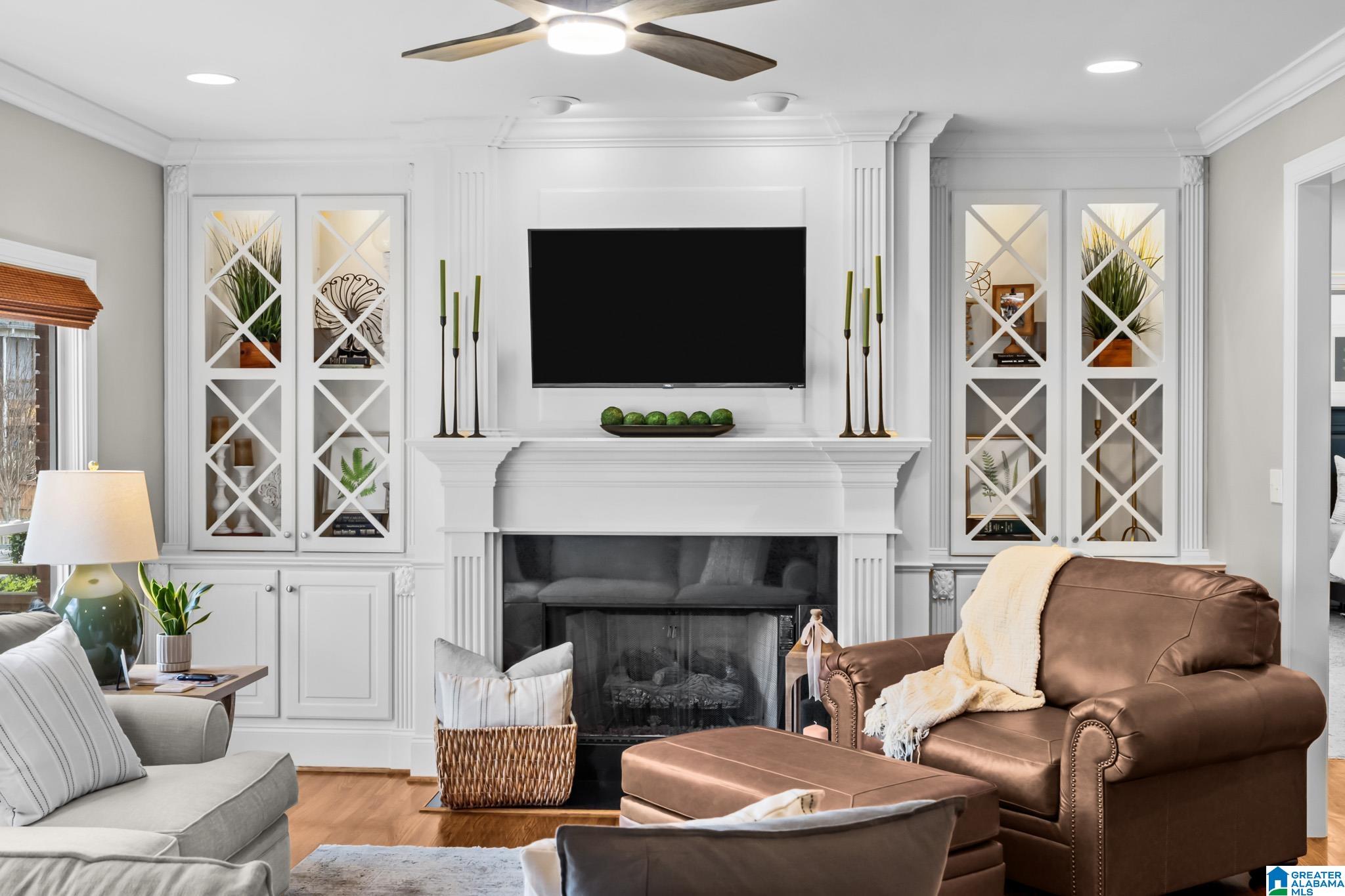 6112 RUSHING PARC LANE