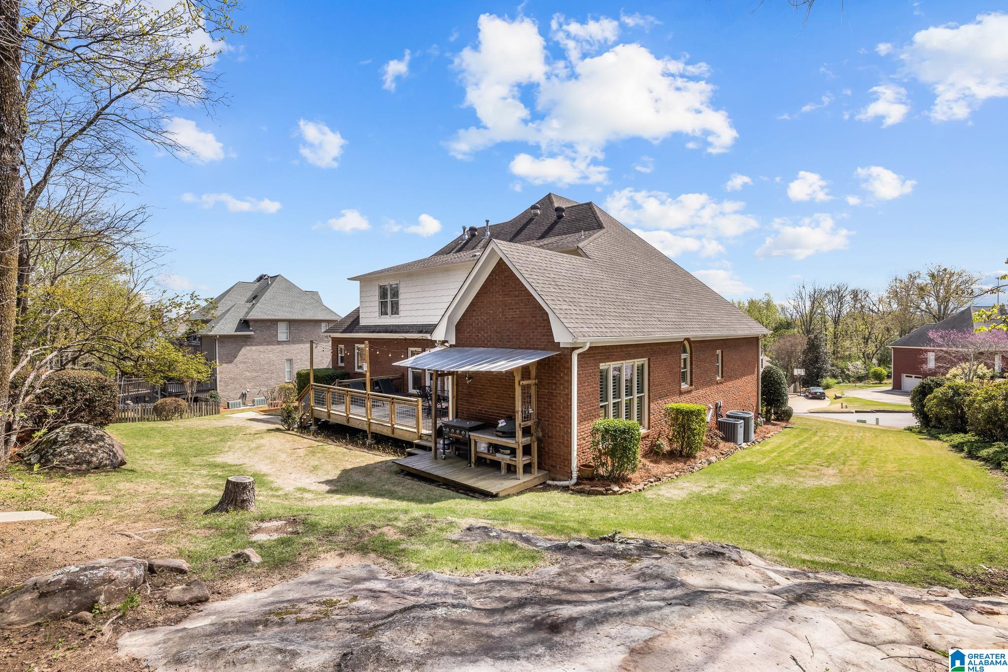 6112 RUSHING PARC LANE