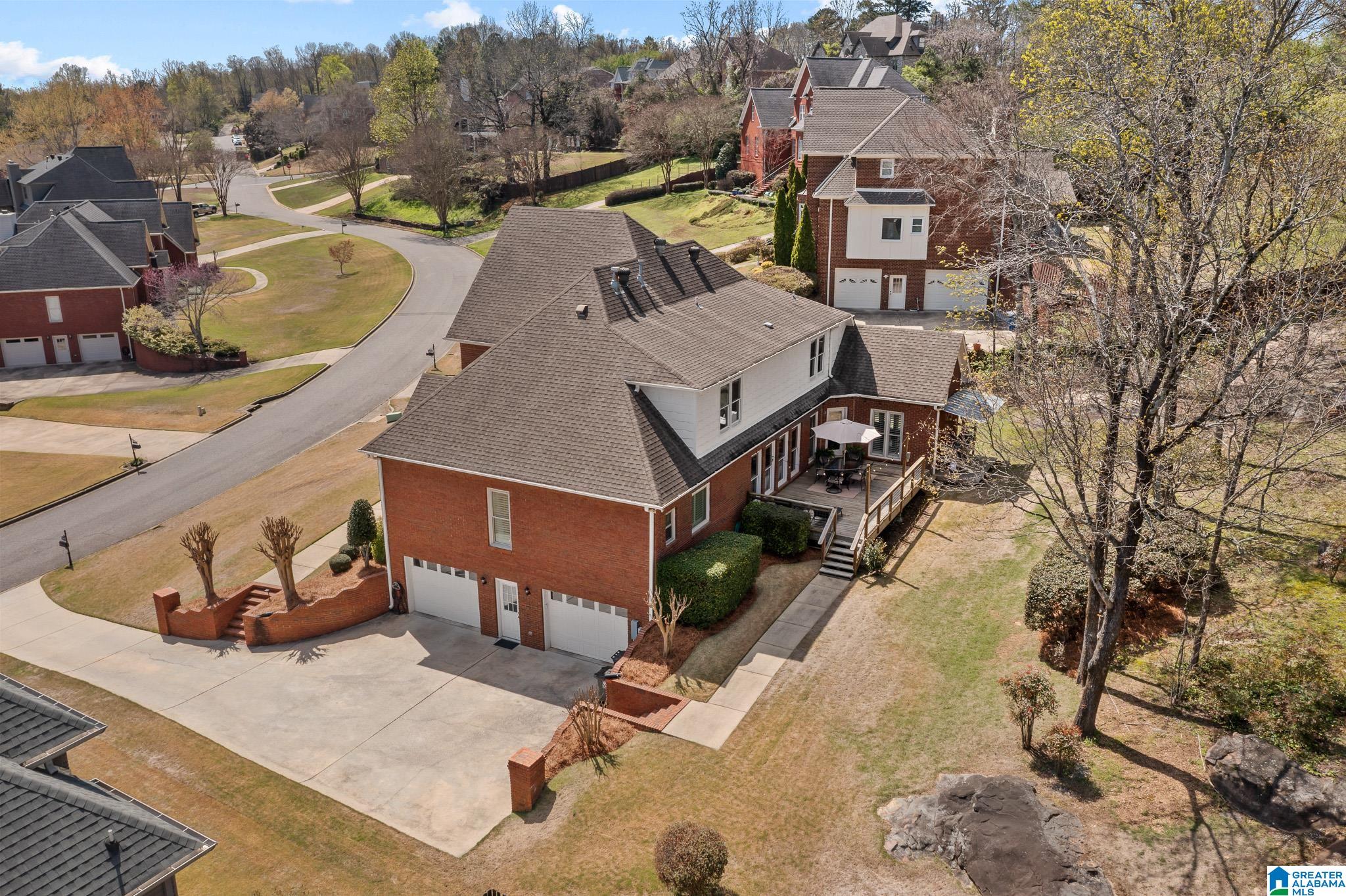 6112 RUSHING PARC LANE