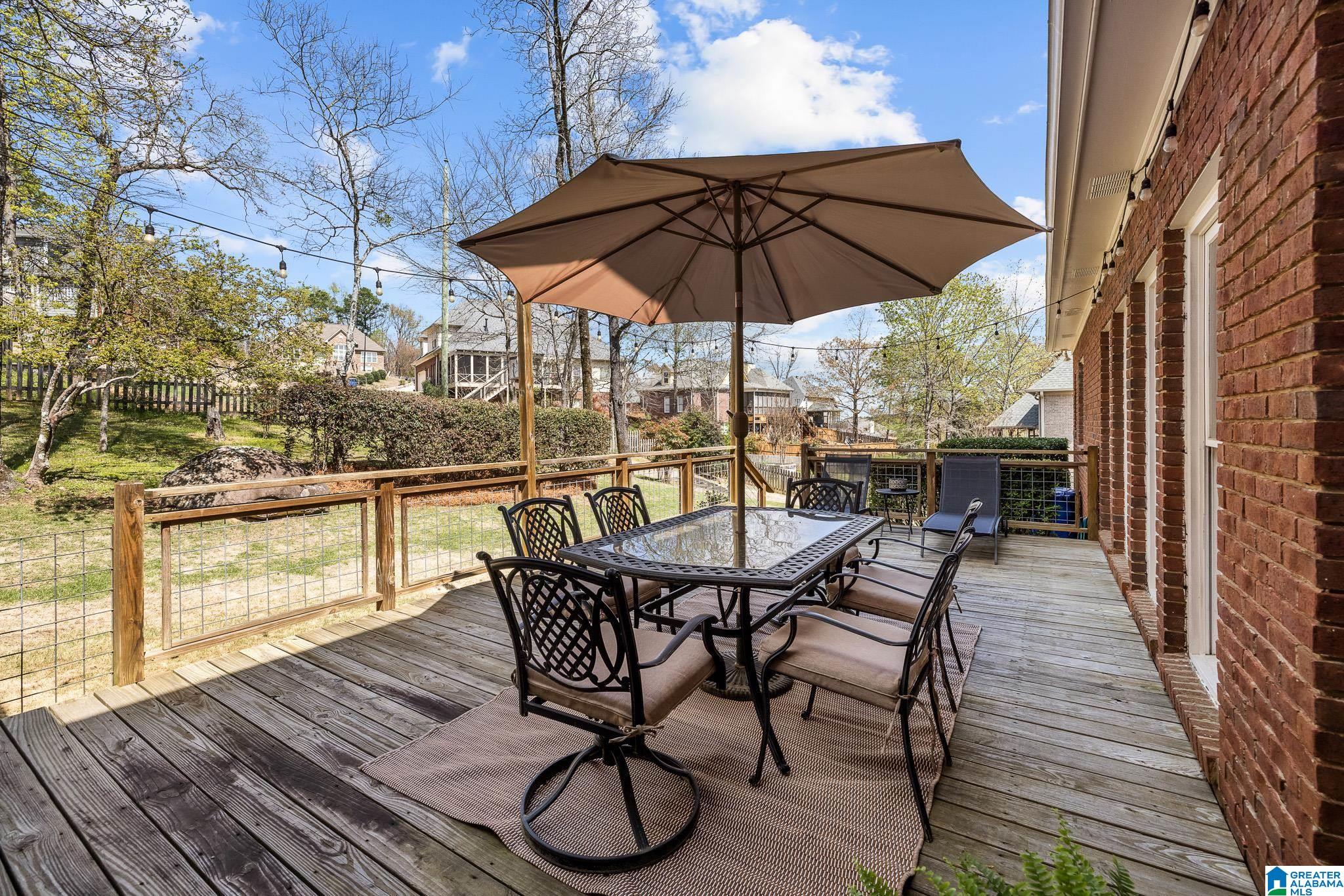 6112 RUSHING PARC LANE