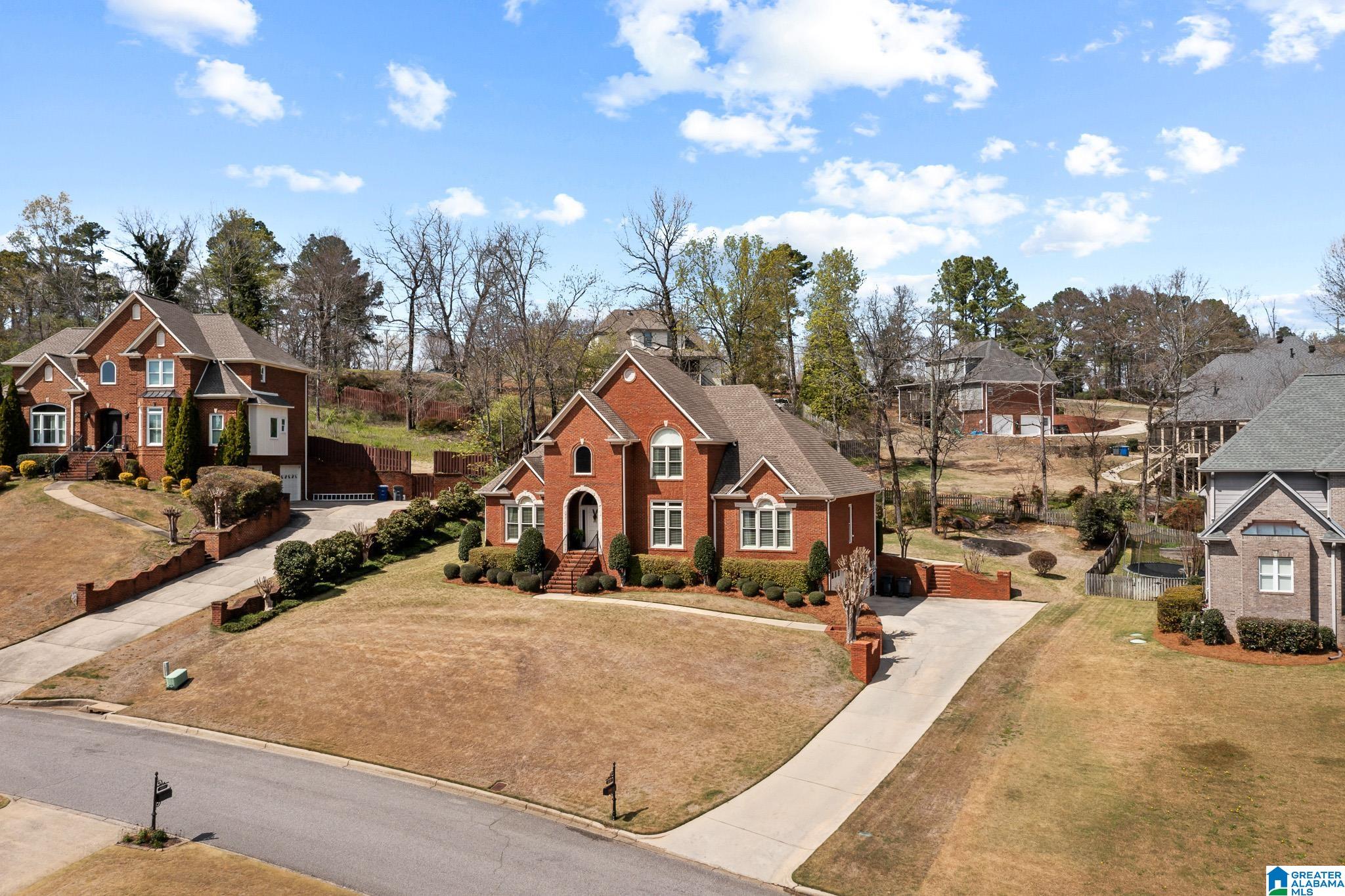 6112 RUSHING PARC LANE