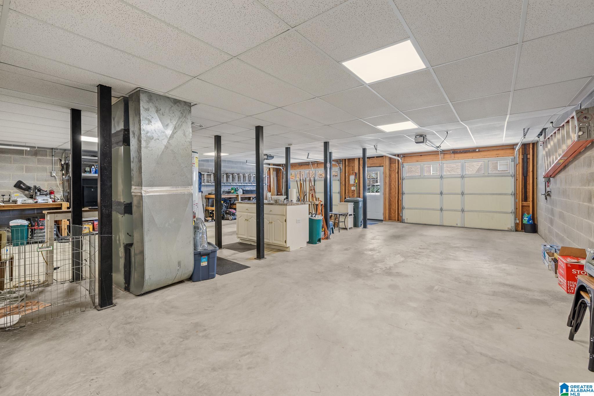 6112 RUSHING PARC LANE