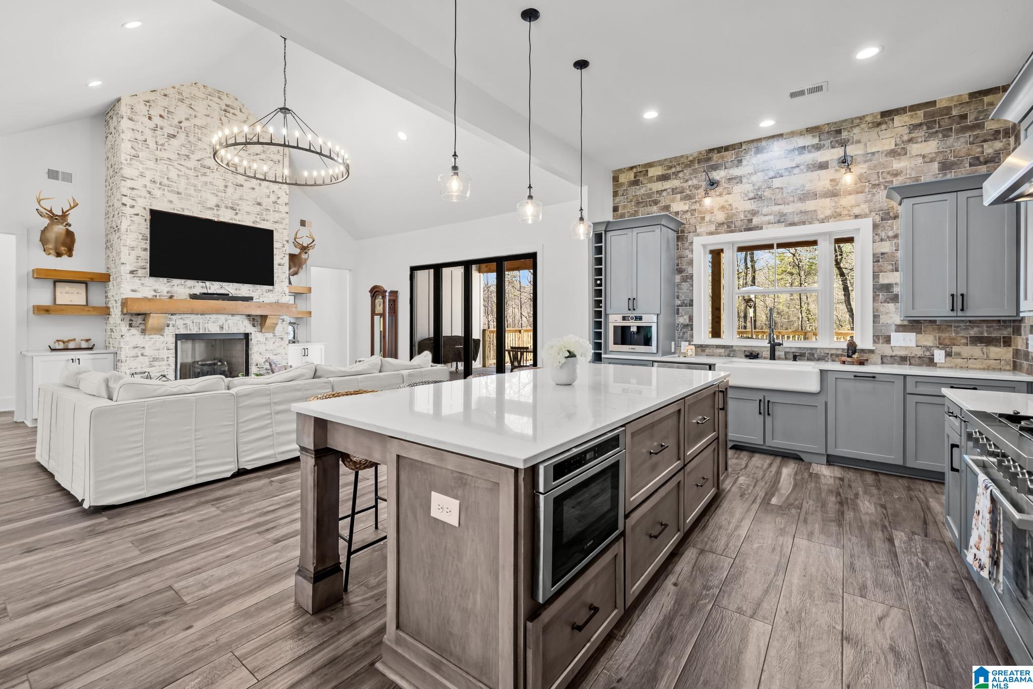 8131 PECAN DRIVE