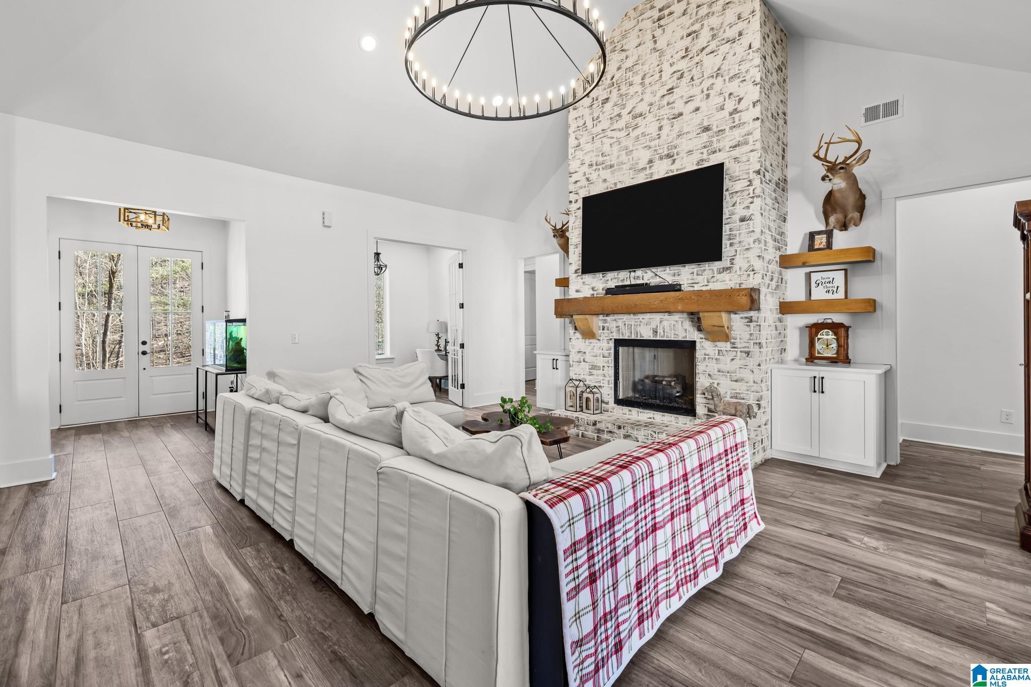8131 PECAN DRIVE