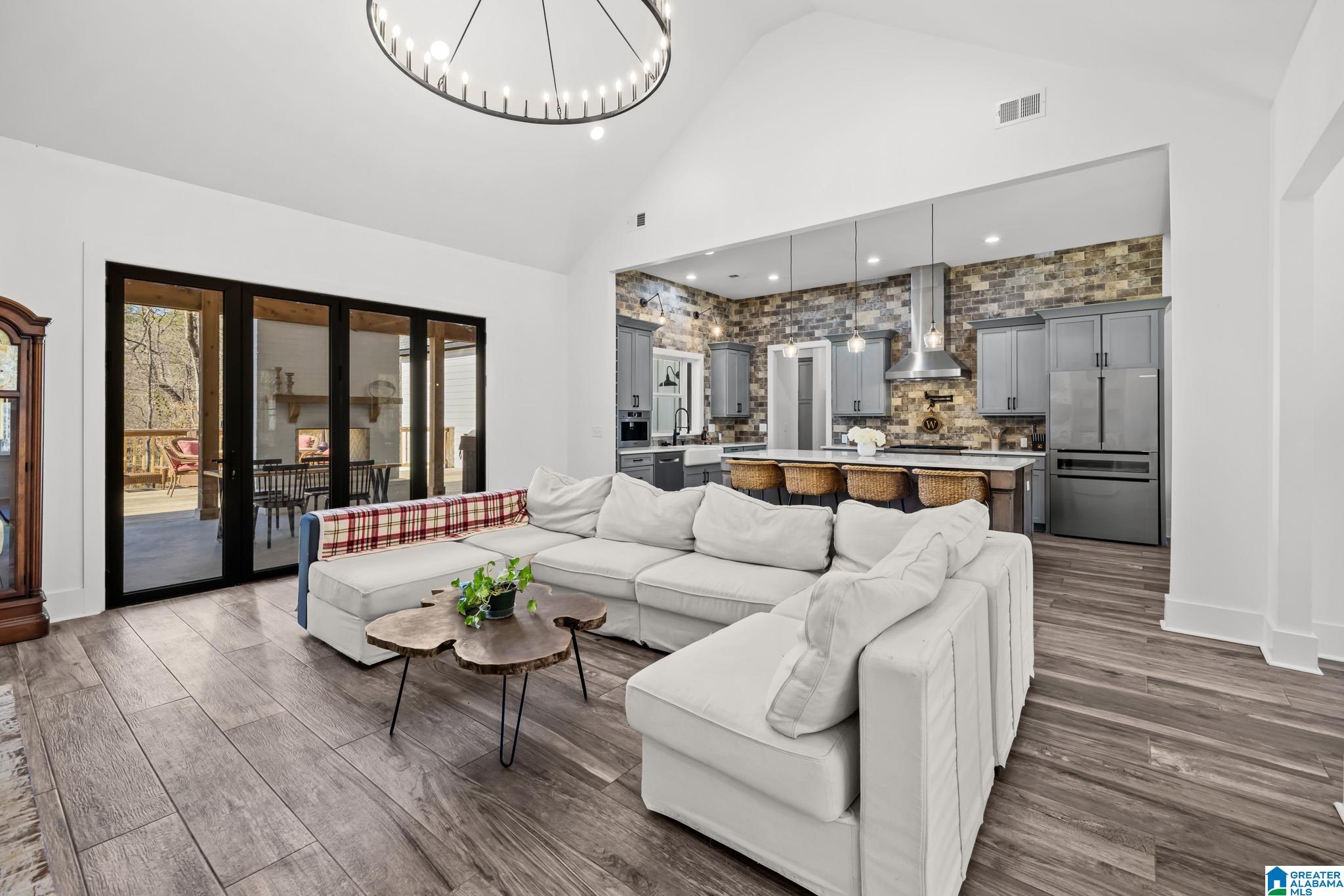 8131 PECAN DRIVE