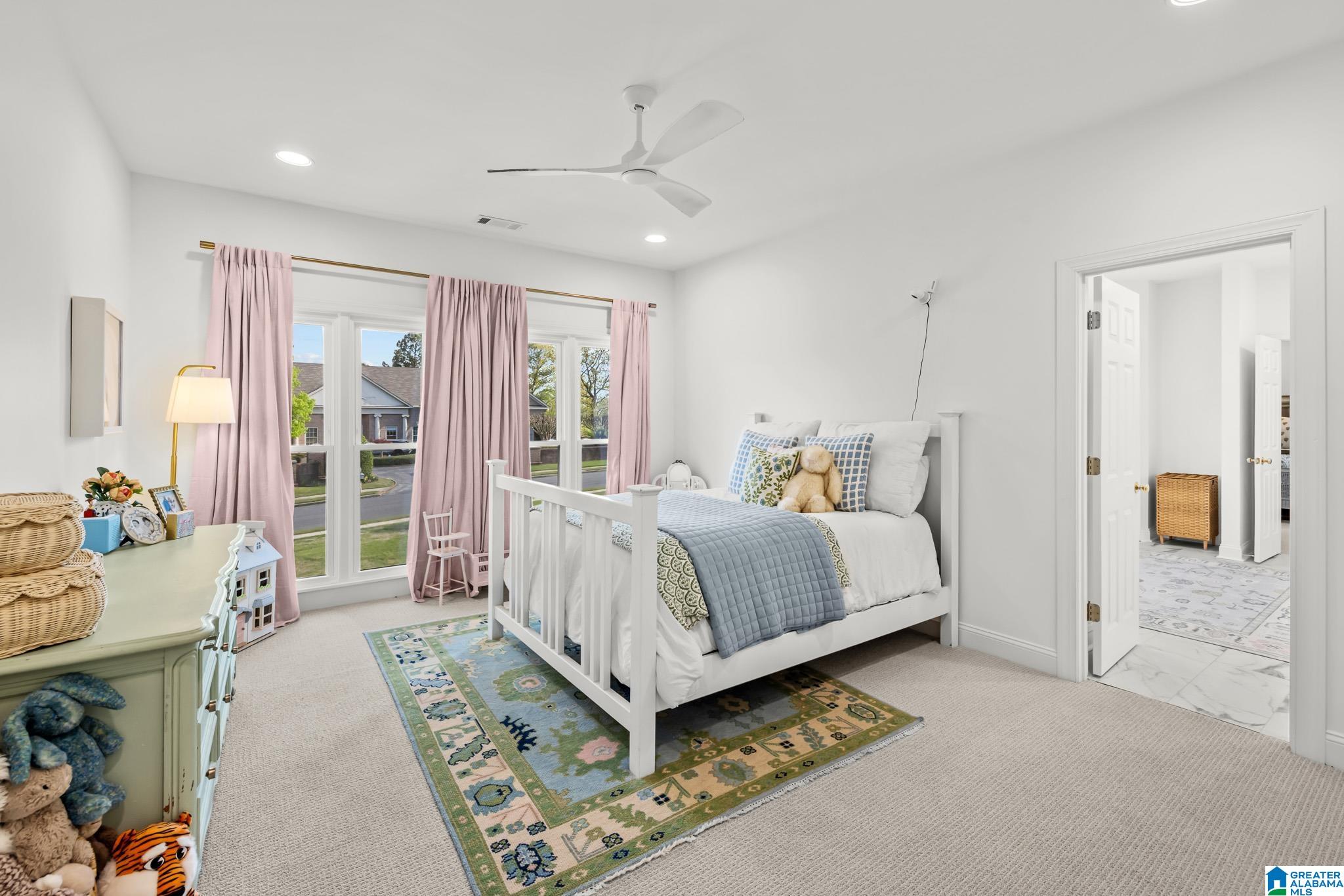 4841 SOUTHLAKE PARKWAY