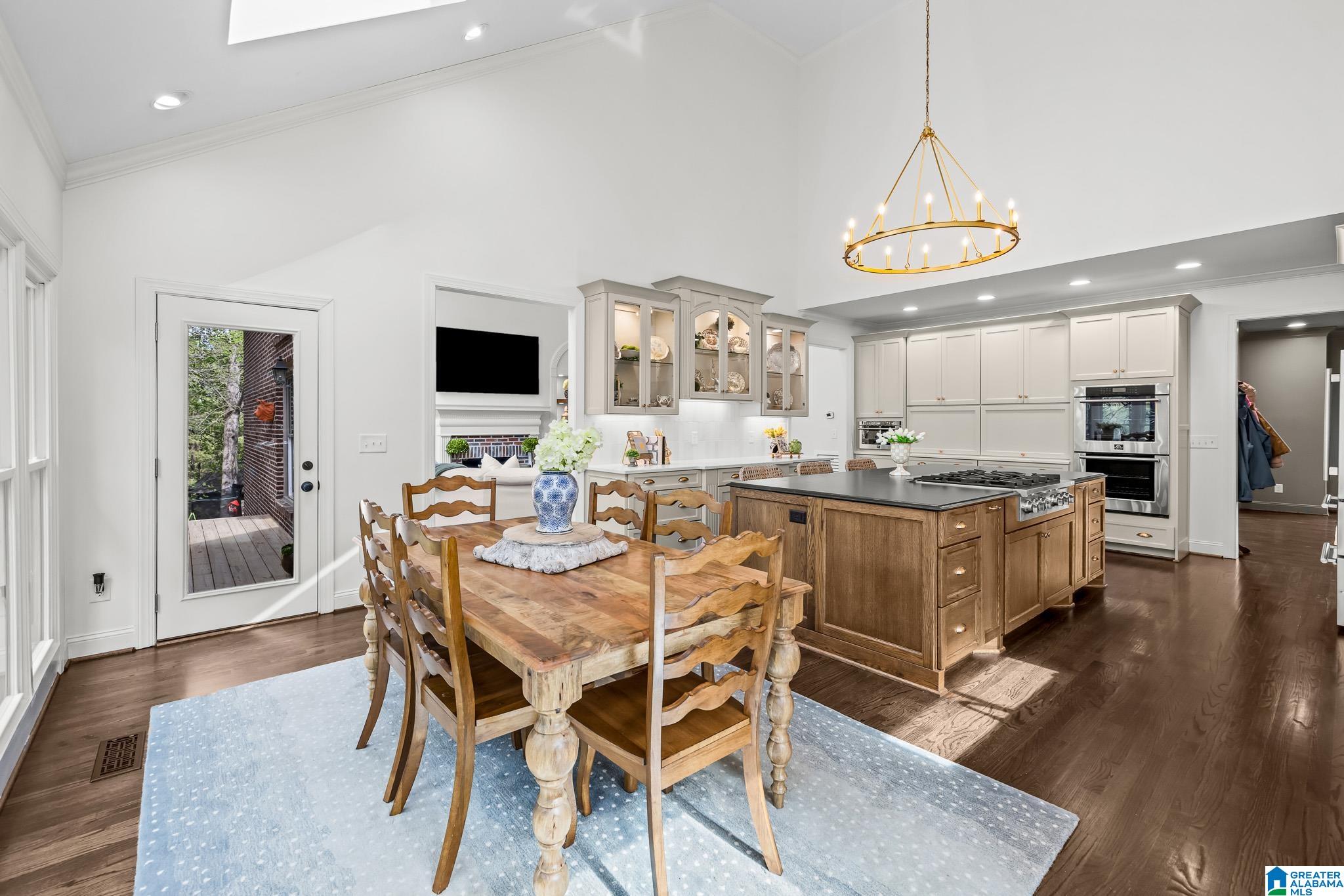 4841 SOUTHLAKE PARKWAY