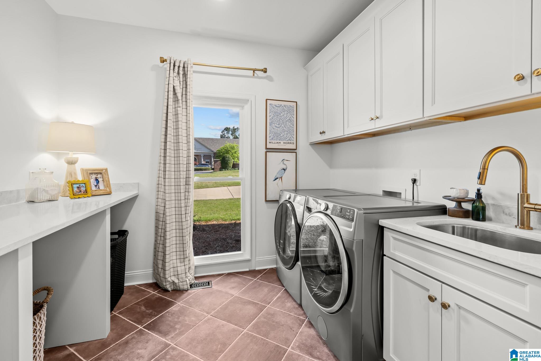 4841 SOUTHLAKE PARKWAY