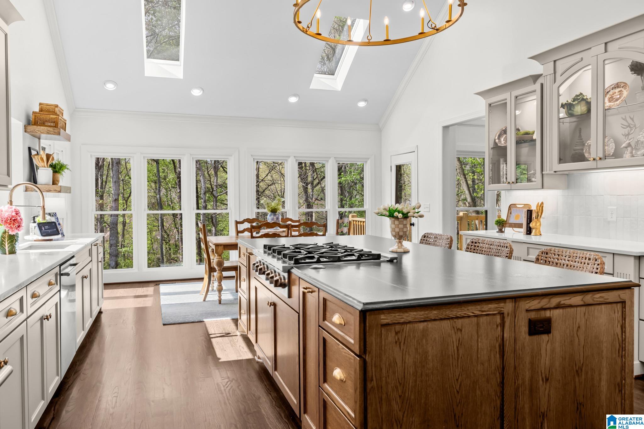 4841 SOUTHLAKE PARKWAY