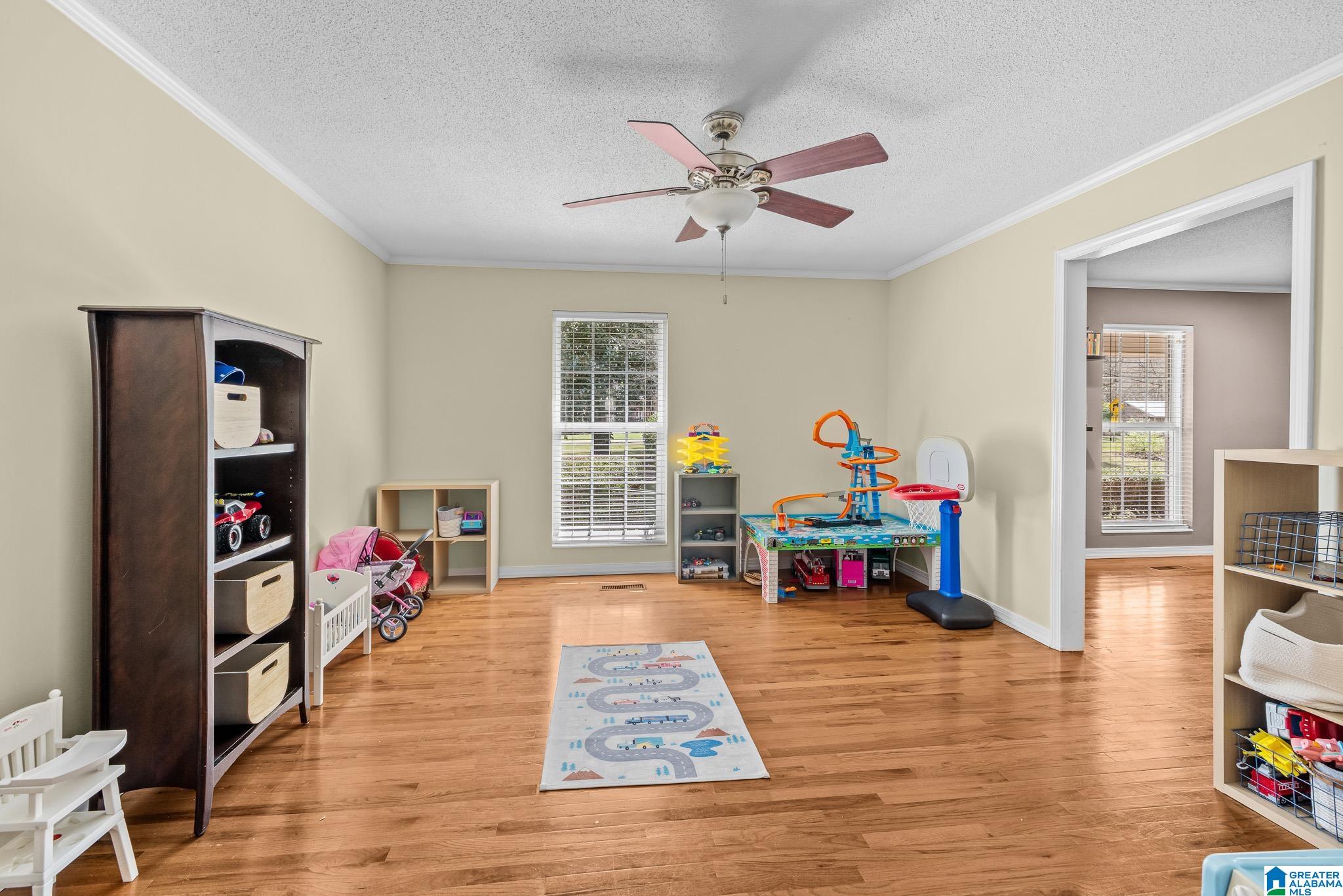 7380 MORRIS LANE