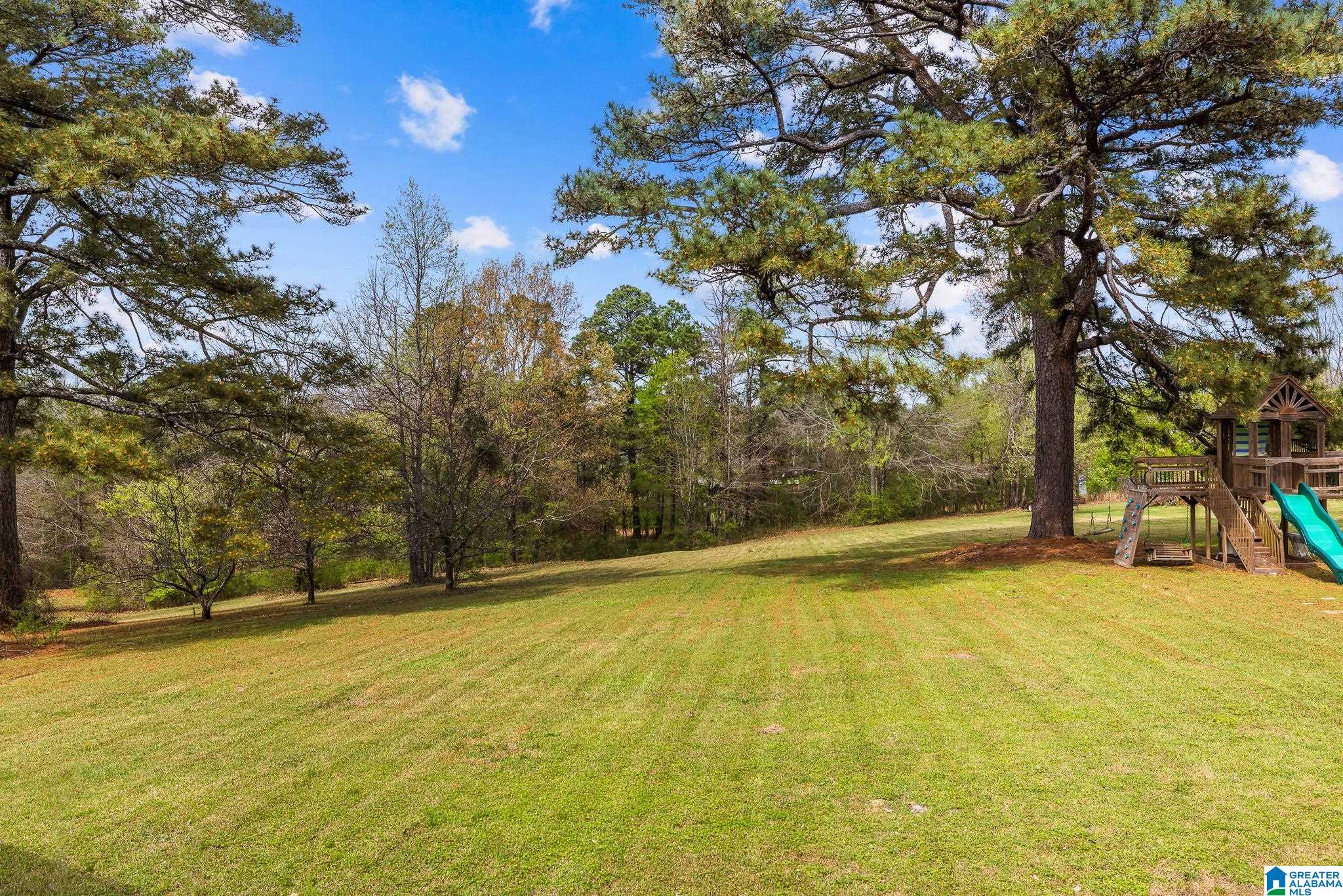 7380 MORRIS LANE