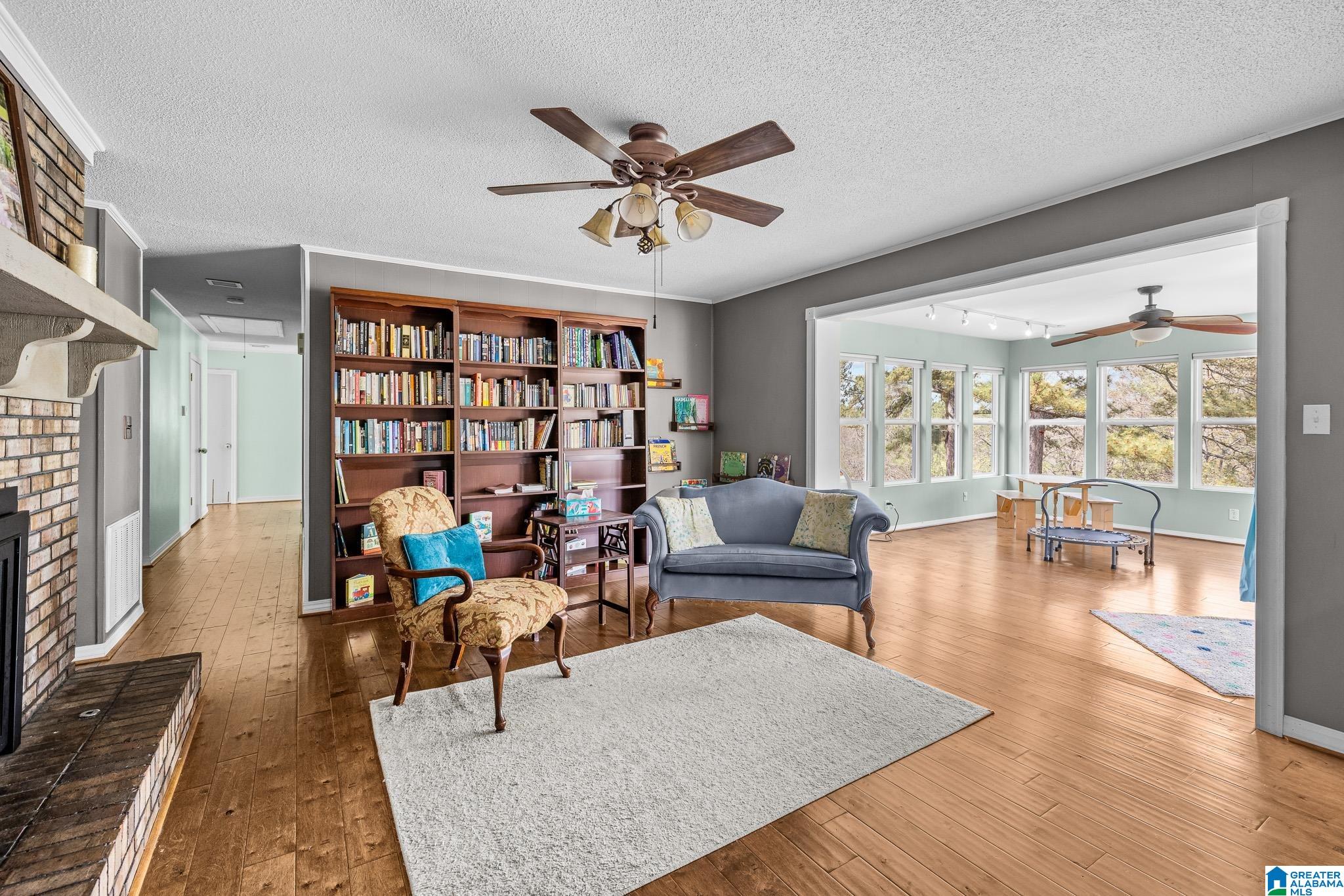 7380 MORRIS LANE