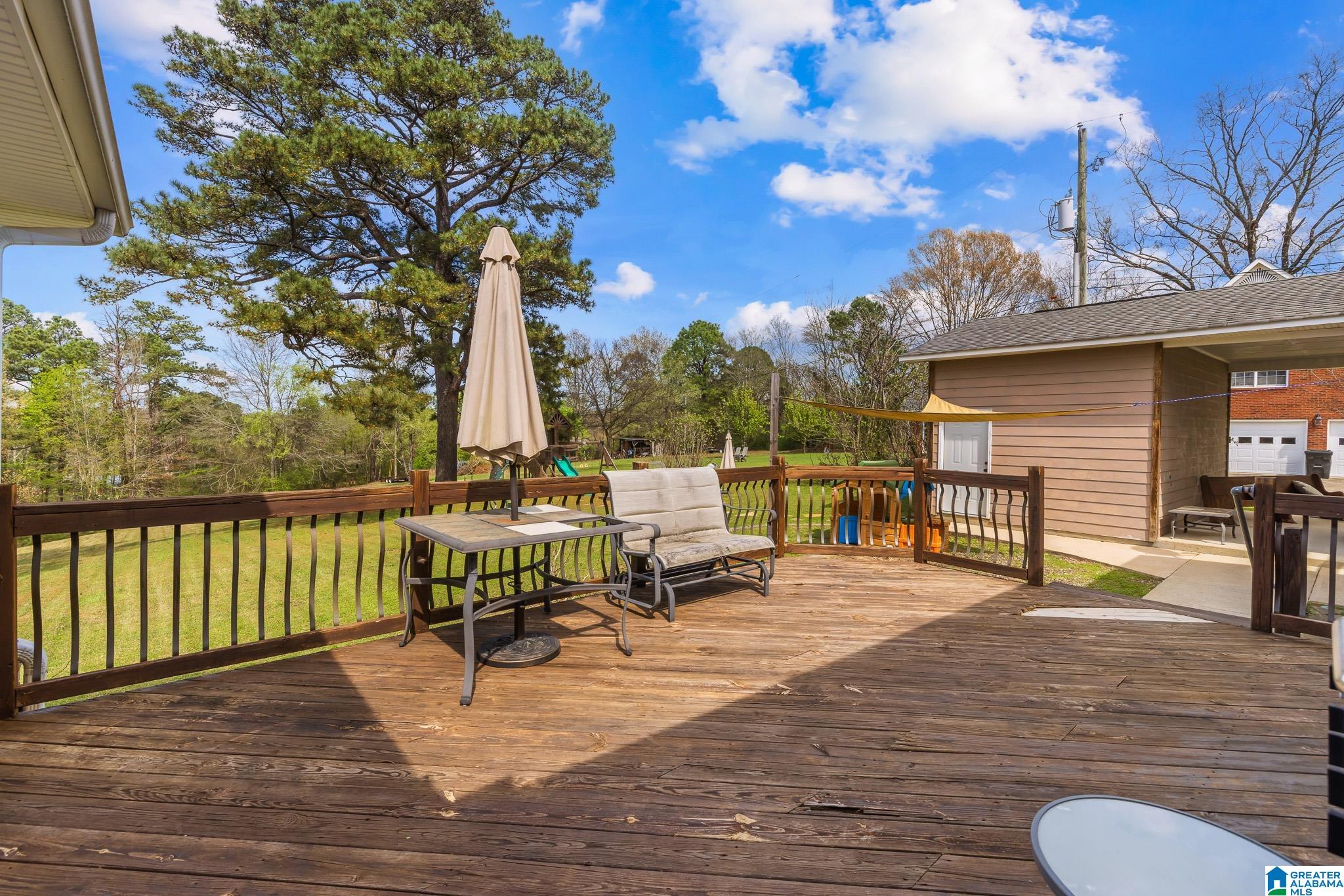 7380 MORRIS LANE