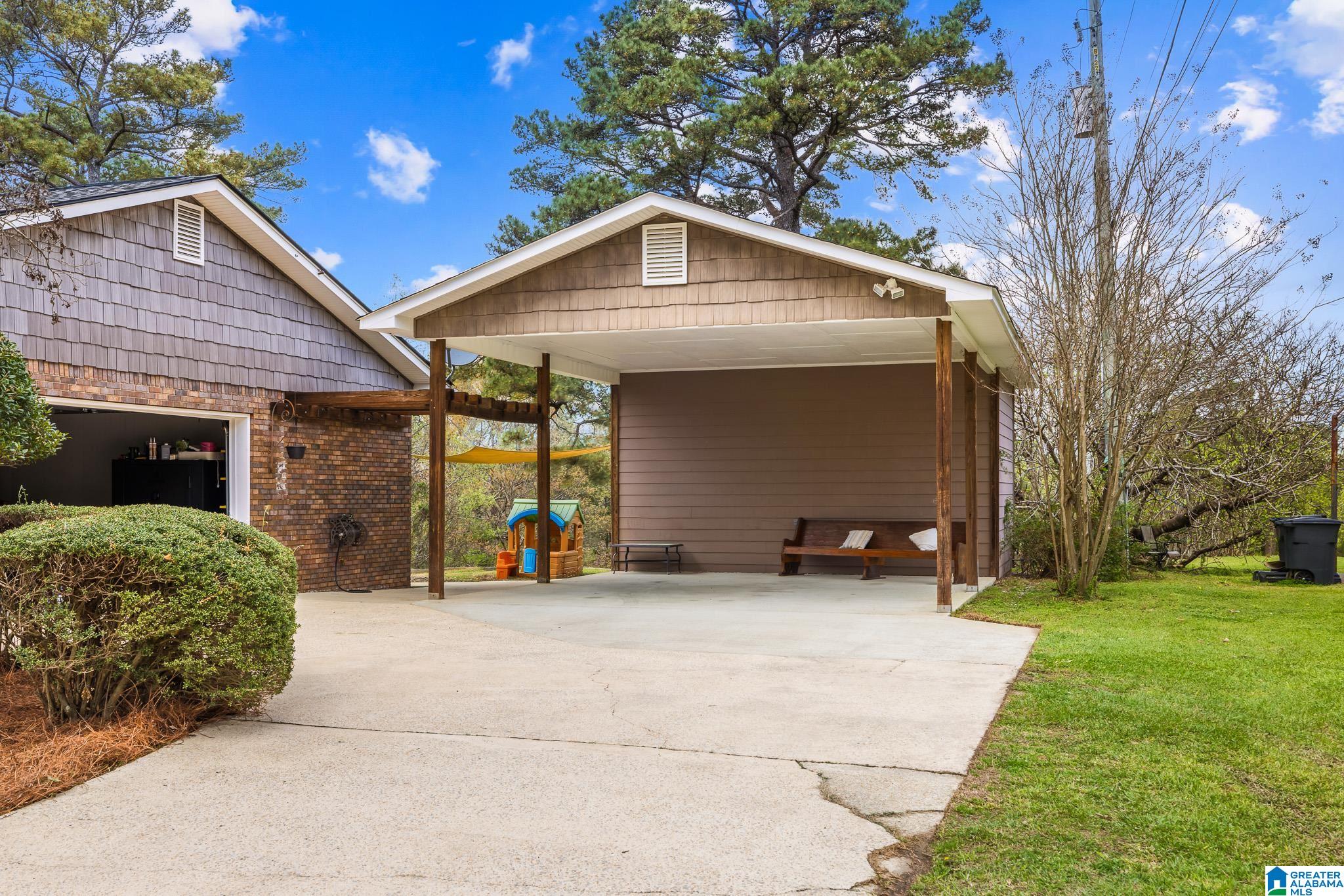 7380 MORRIS LANE