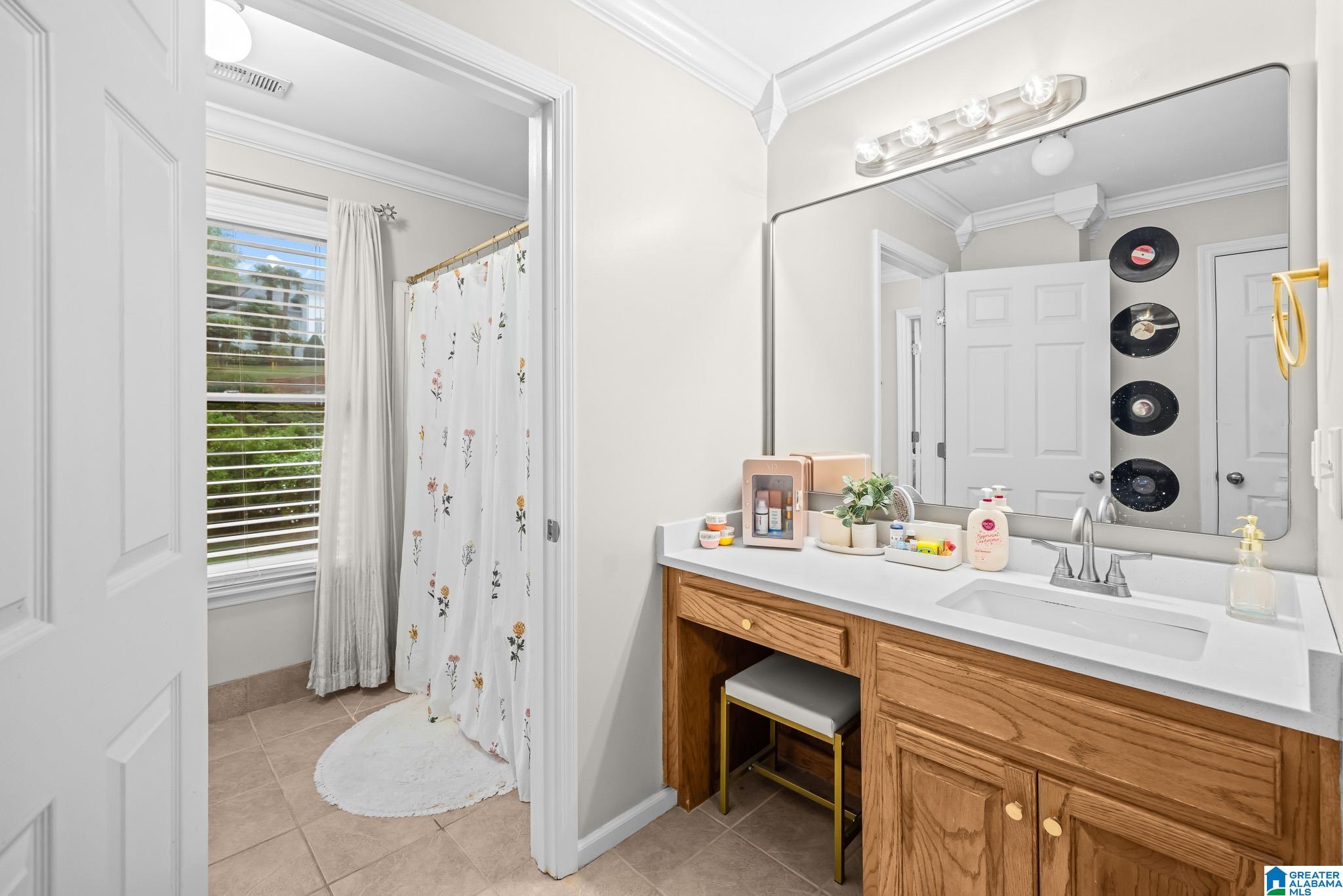 504 HILLOCK TRACE