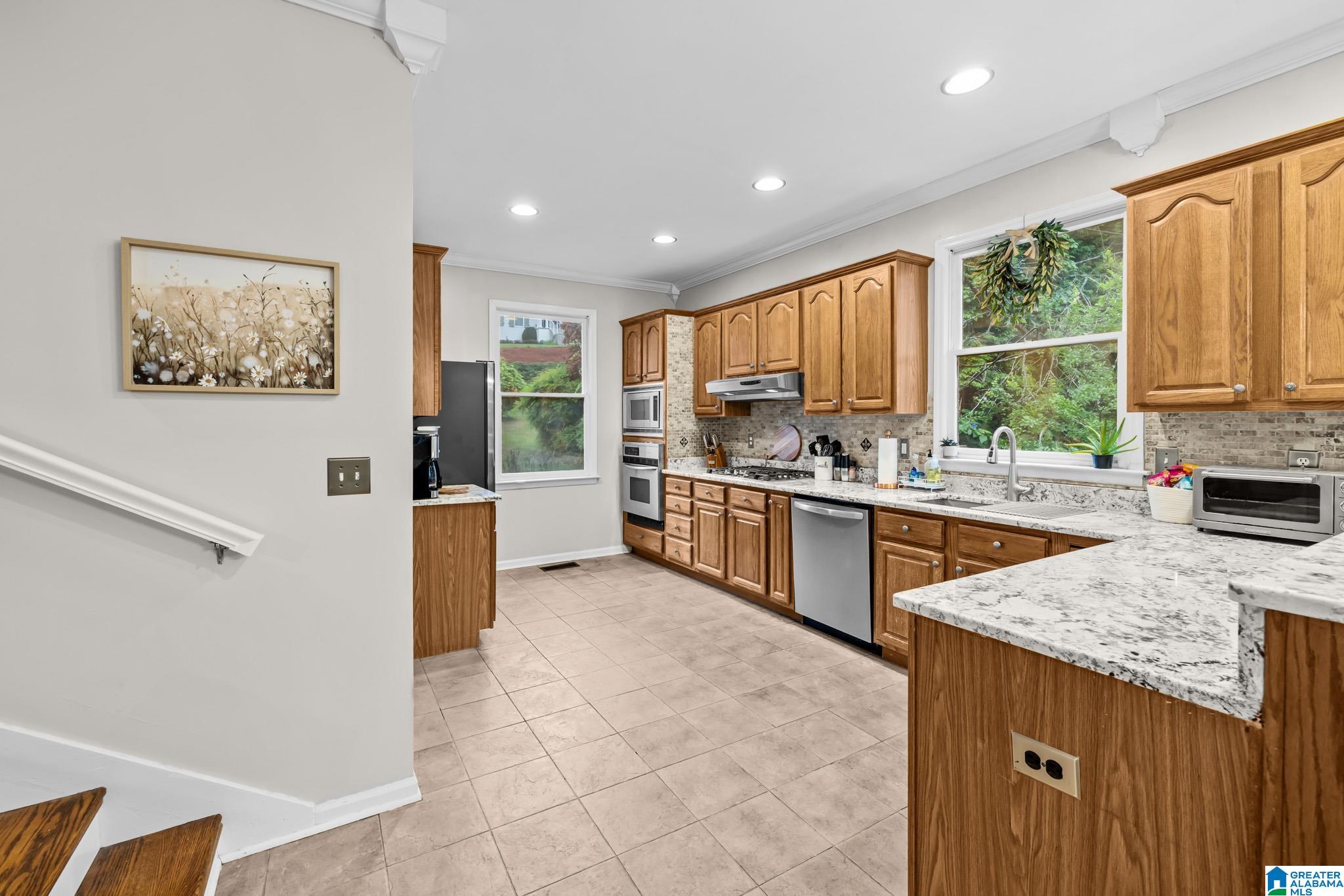 504 HILLOCK TRACE