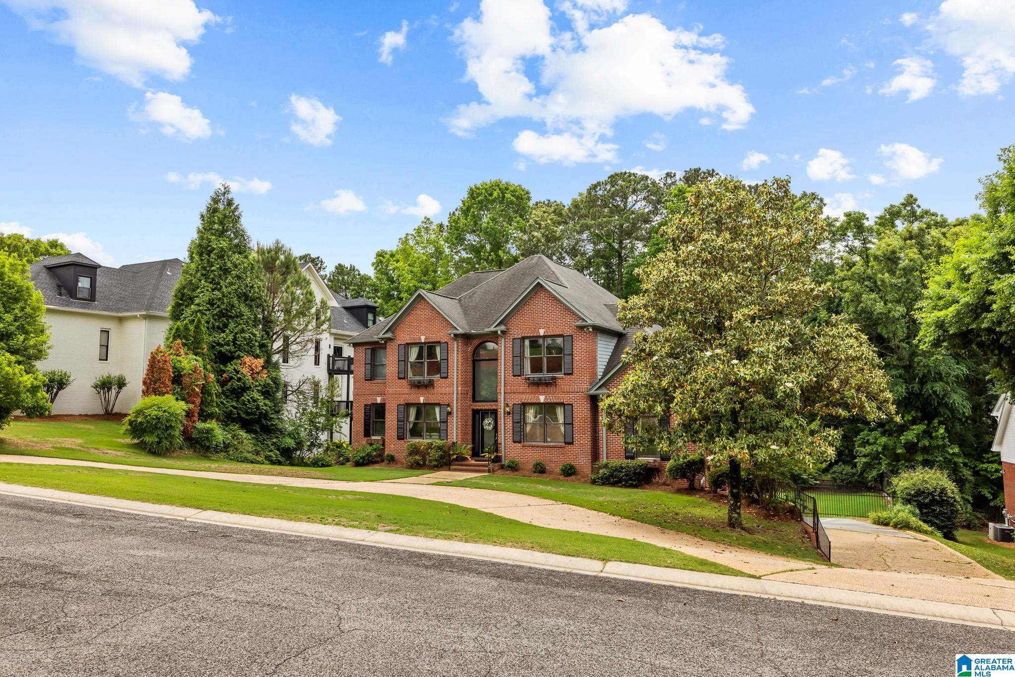 504 HILLOCK TRACE