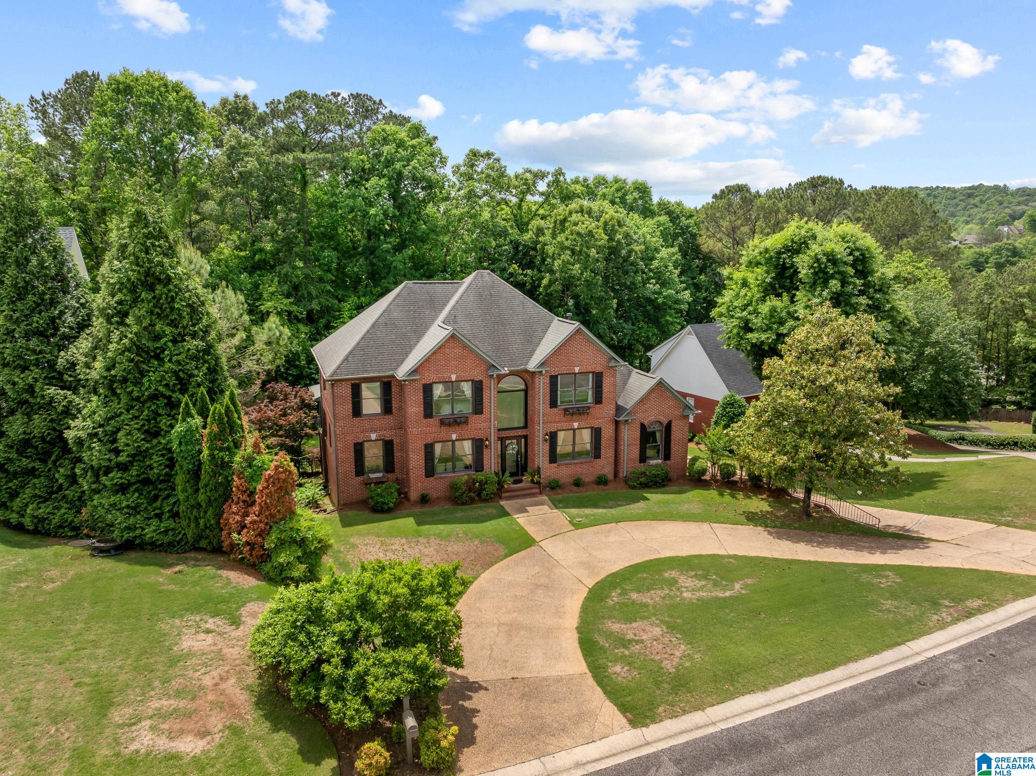 504 HILLOCK TRACE