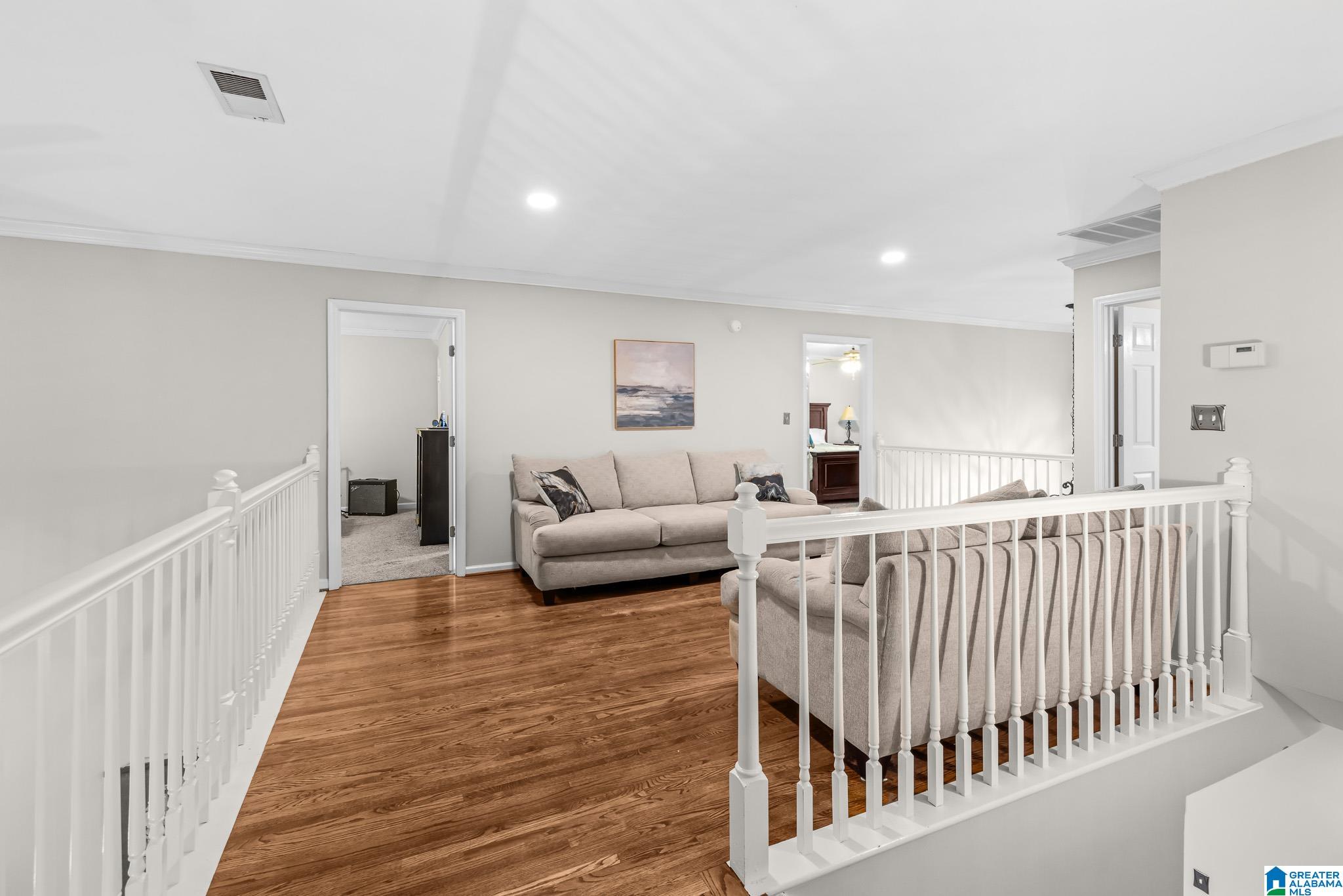 504 HILLOCK TRACE