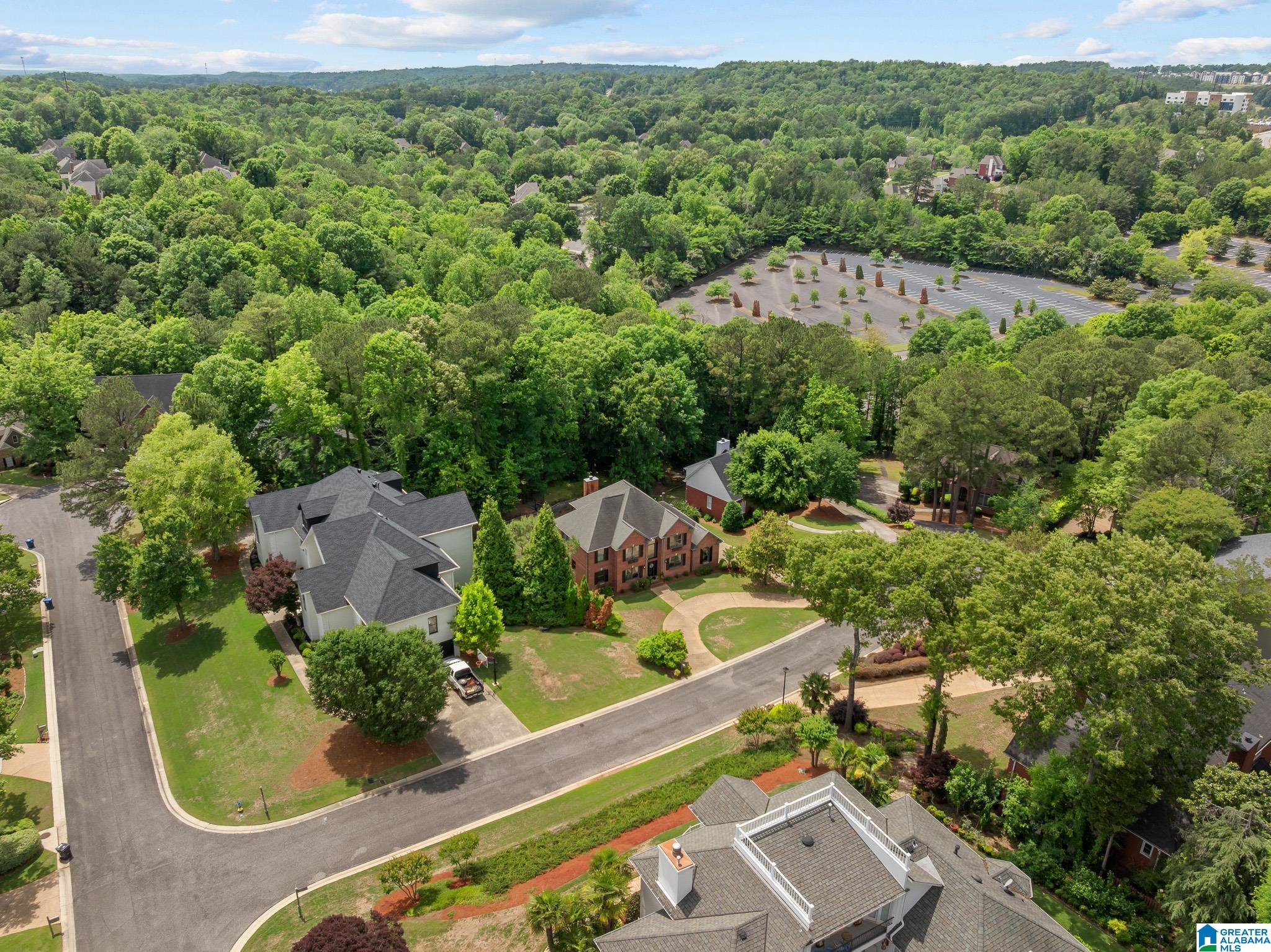 504 HILLOCK TRACE
