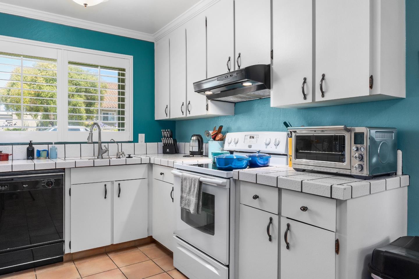 176 Crestview Court