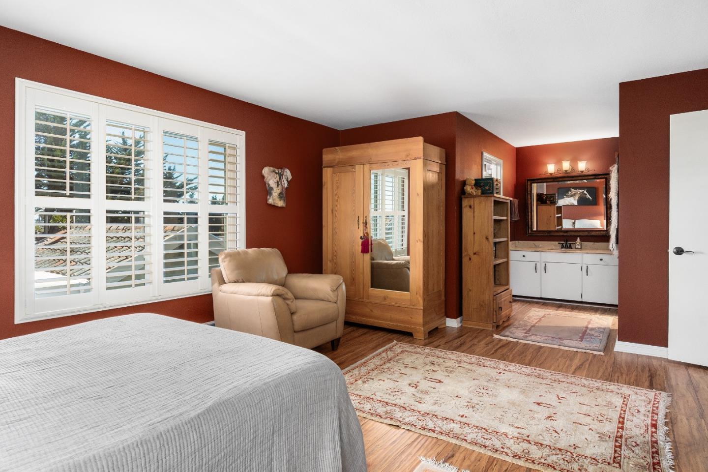 176 Crestview Court