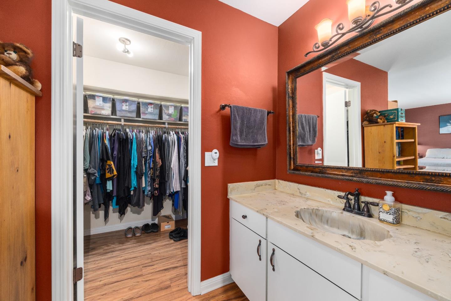 176 Crestview Court
