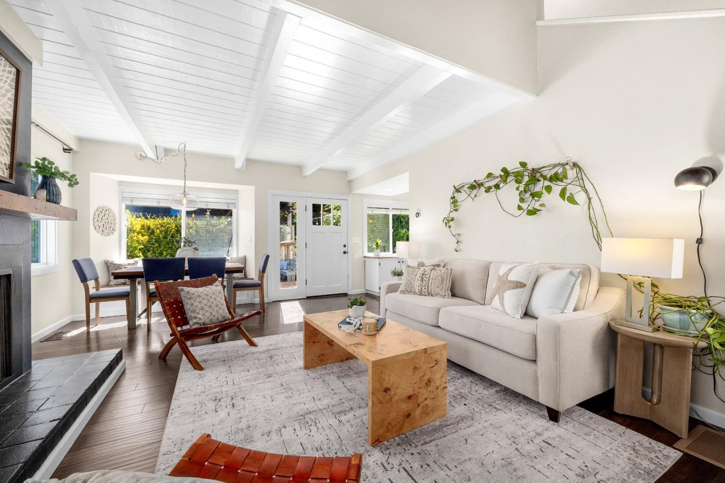 518 Encino Drive