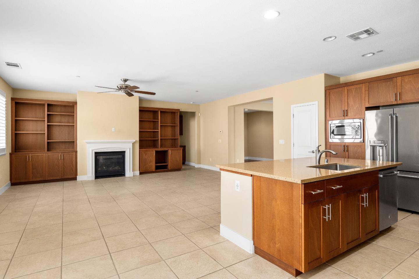 9881 Rancho Hills Drive